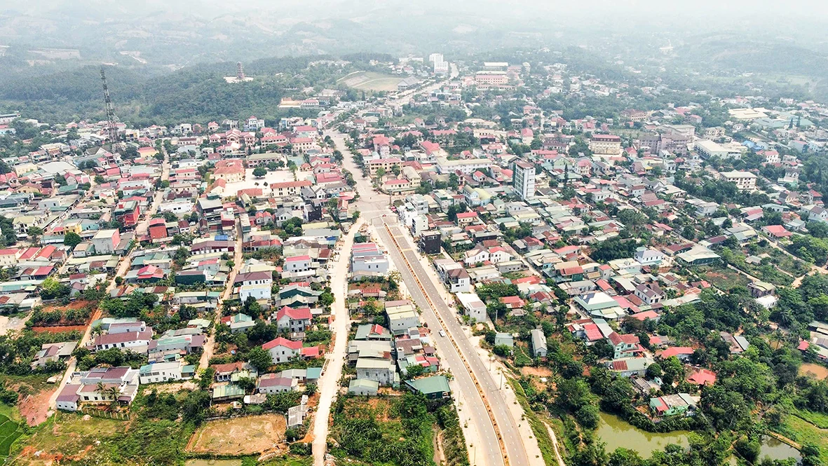 Digitalization drives socio-economic development in Huong Hoa