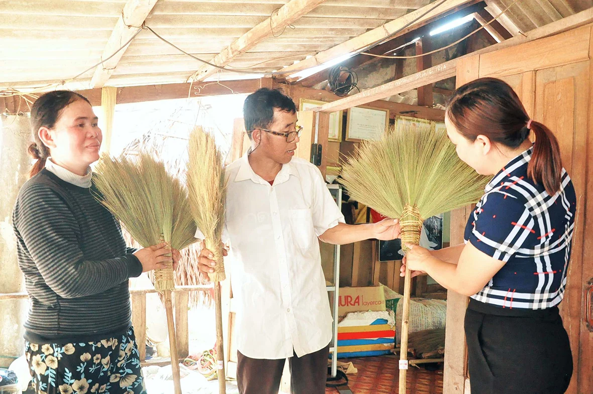Lợi ích kép từ việc giữ nghề truyền thống
