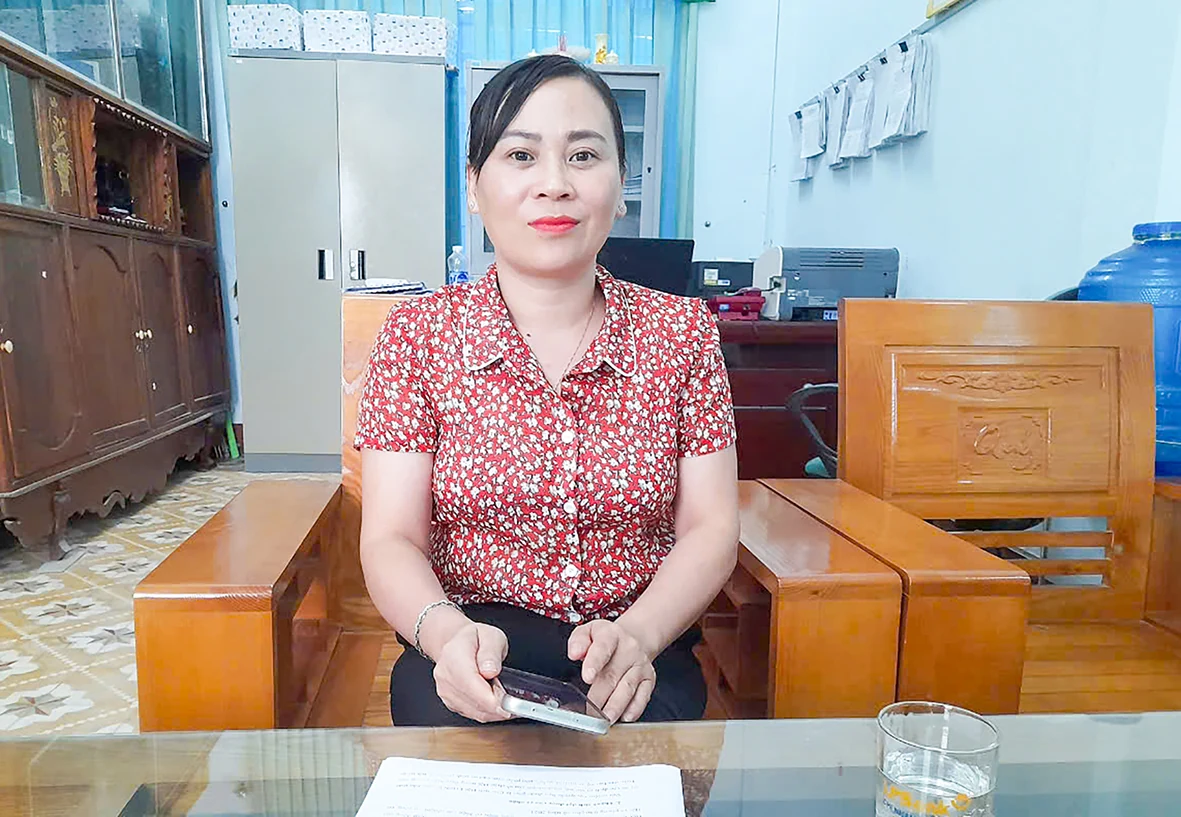 “Người khác họ” nặng lòng với dân bản