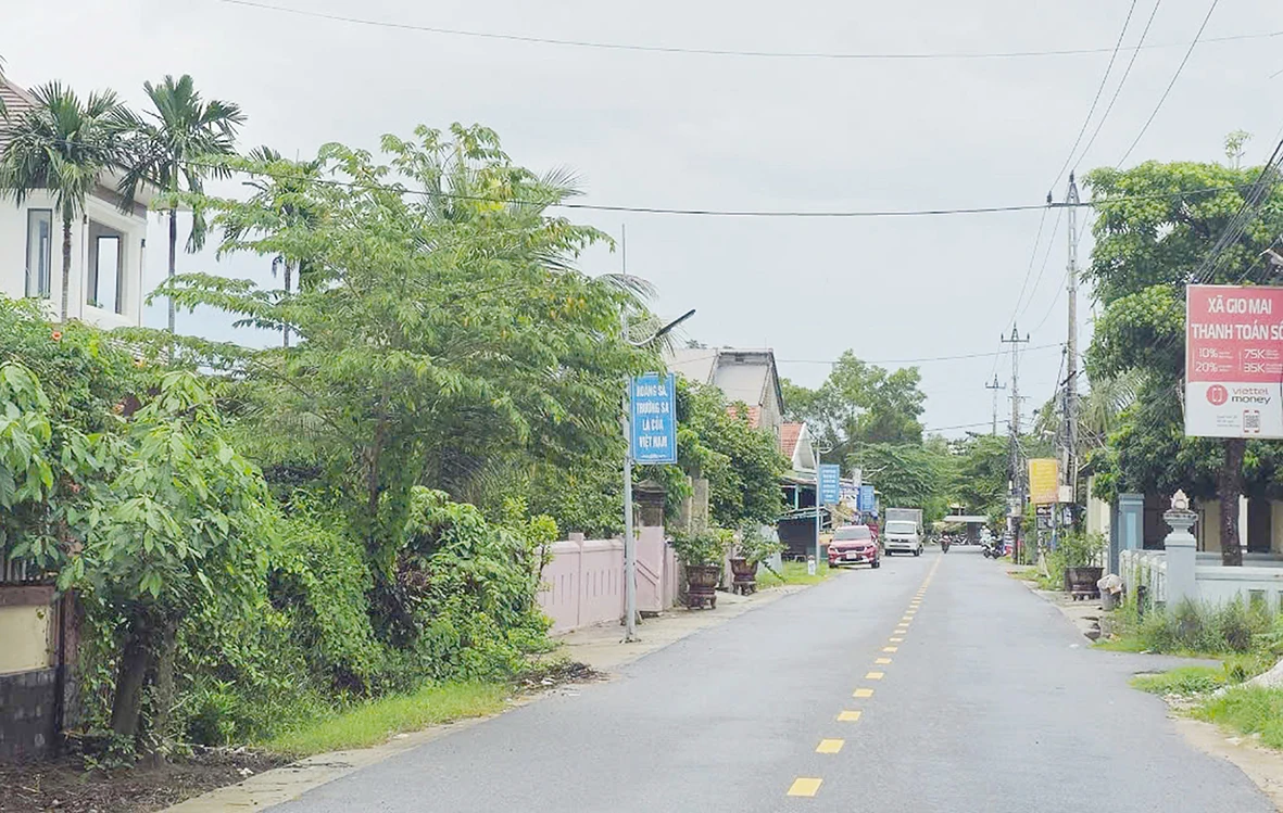 Lắp đặt biển báo mặt cắt ngang và quy hoạch của các tuyến đường tỉnh