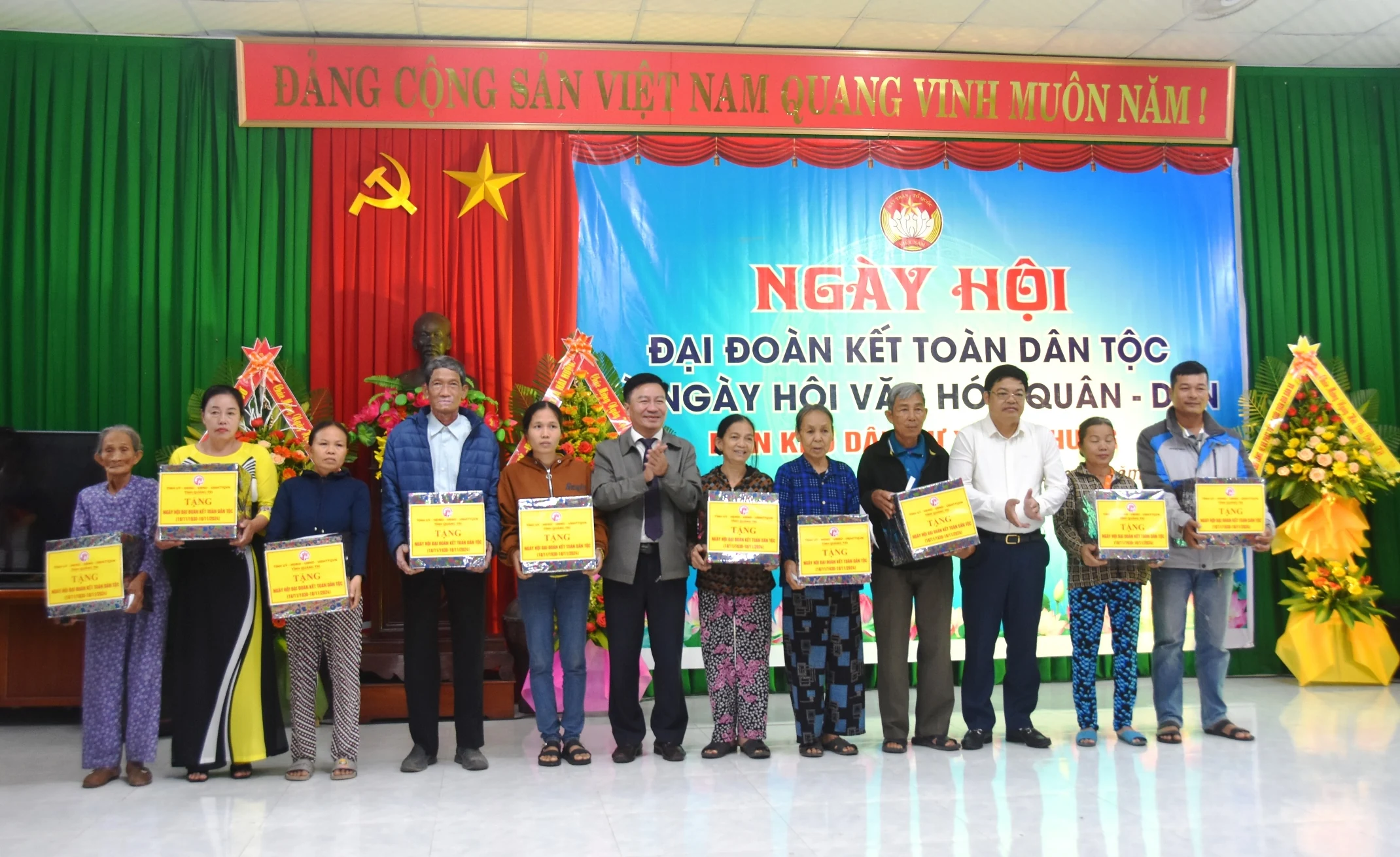 Ngày hội đại đoàn kết toàn dân tộc và Ngày hội văn hóa quân - dân Liên khu dân cư xã Hải Hưng