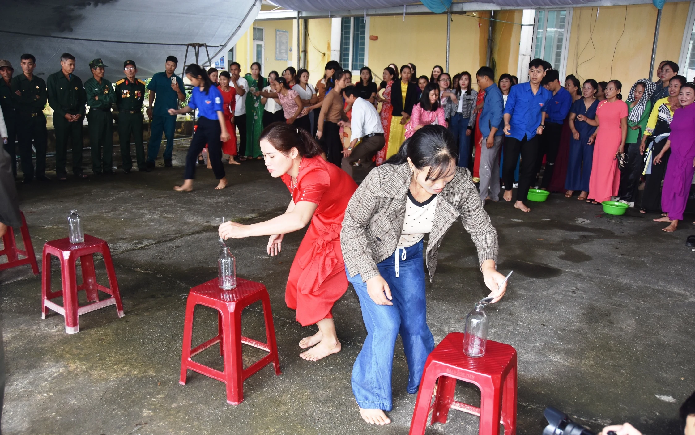 Ngày hội đại đoàn kết toàn dân tộc và Ngày hội văn hóa quân - dân Liên khu dân cư xã Hải Hưng