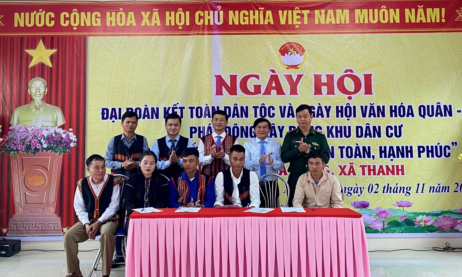 Khu dân cư Ba Viêng tổ chức Ngày hội Đại đoàn kết toàn dân tộc