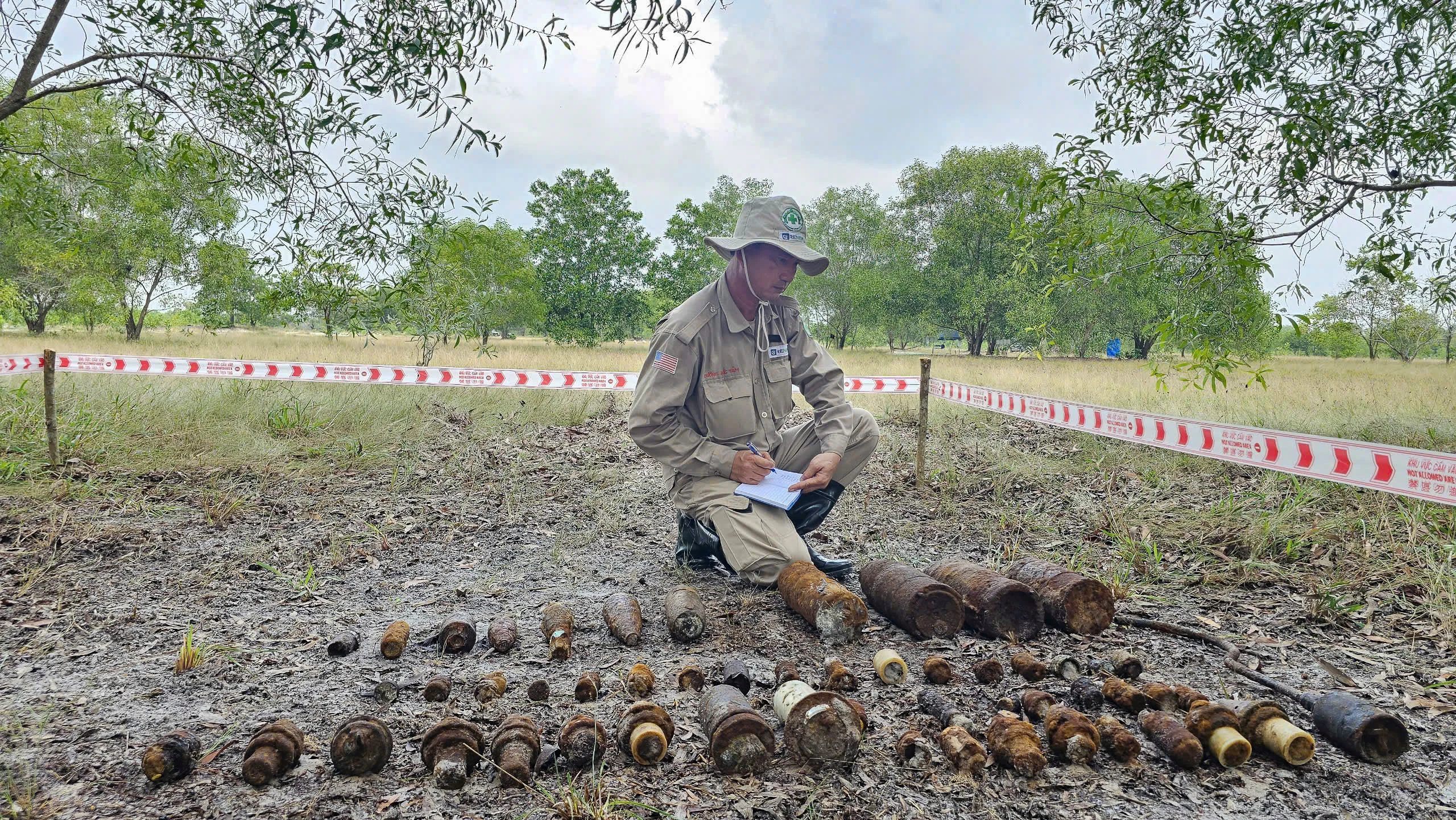 Unexploded ammunition cache found in Gio Linh District
