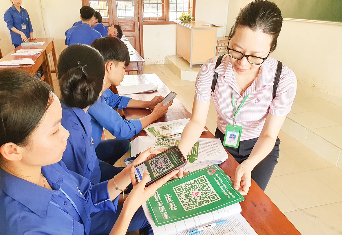 Chắp cánh ước mơ đến trường cho học sinh, sinh viên