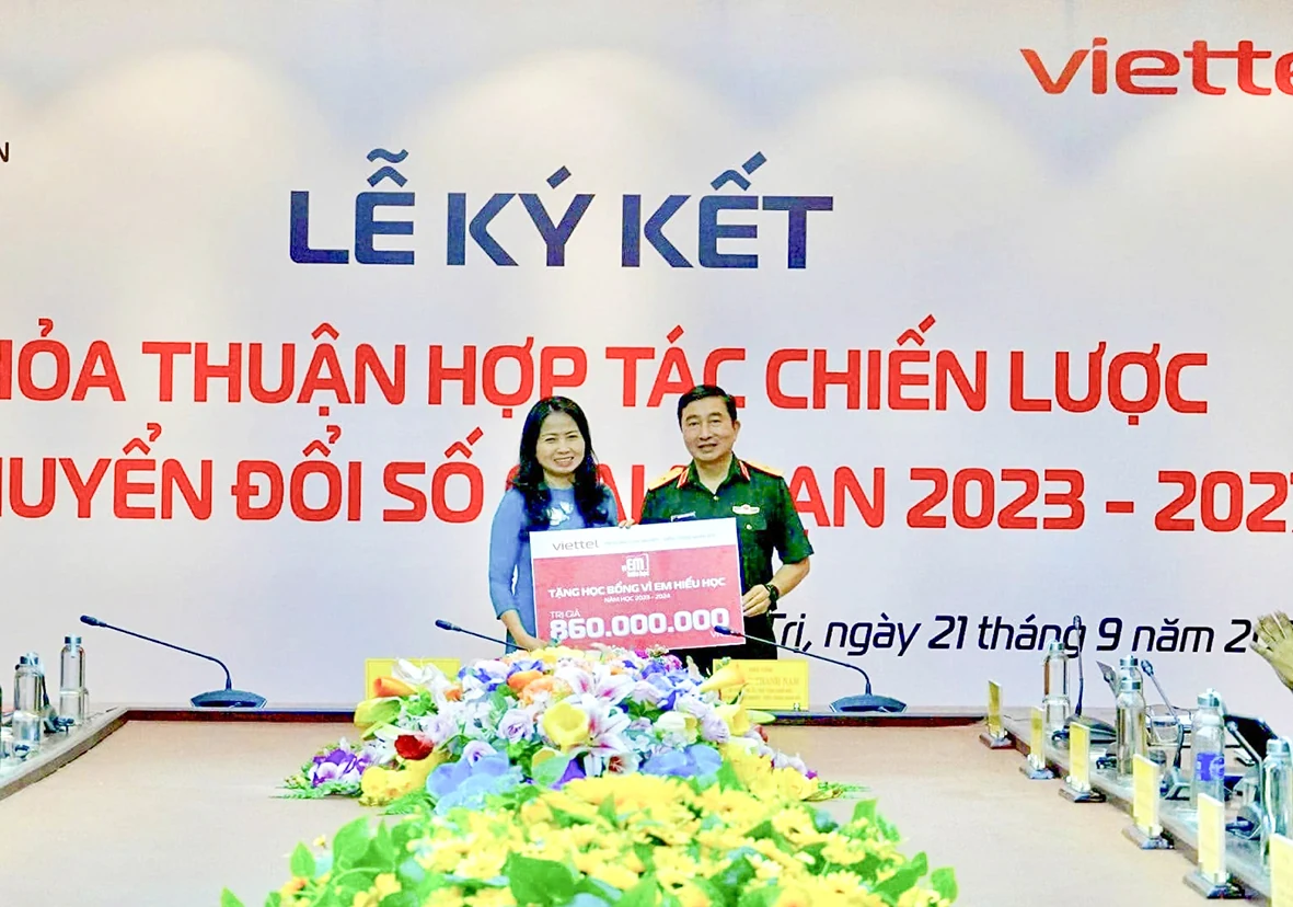 Viettel đồng hành với công tác khuyến học, khuyến tài