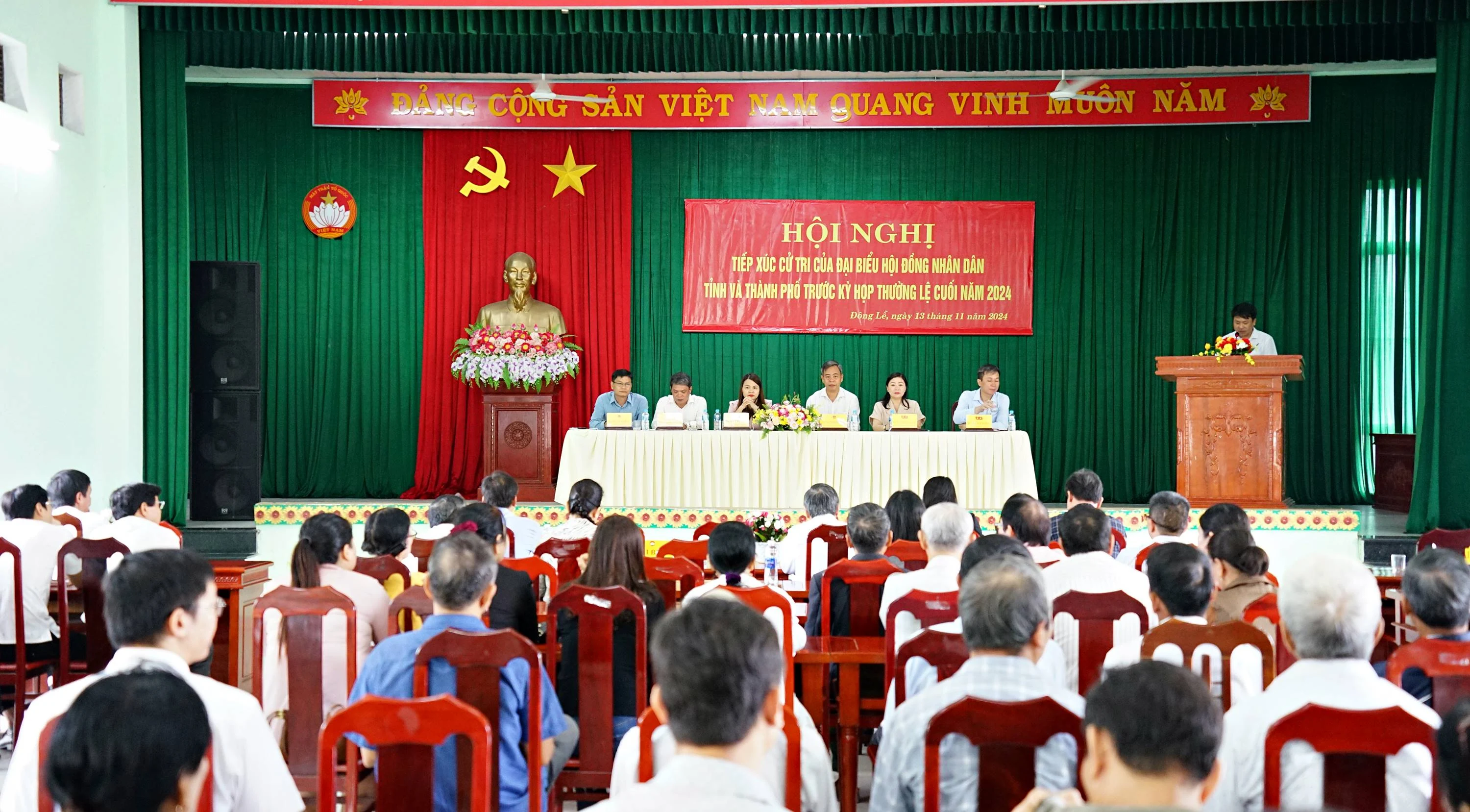Đại biểu HĐND tỉnh và TP. Đông Hà tiếp xúc cử tri