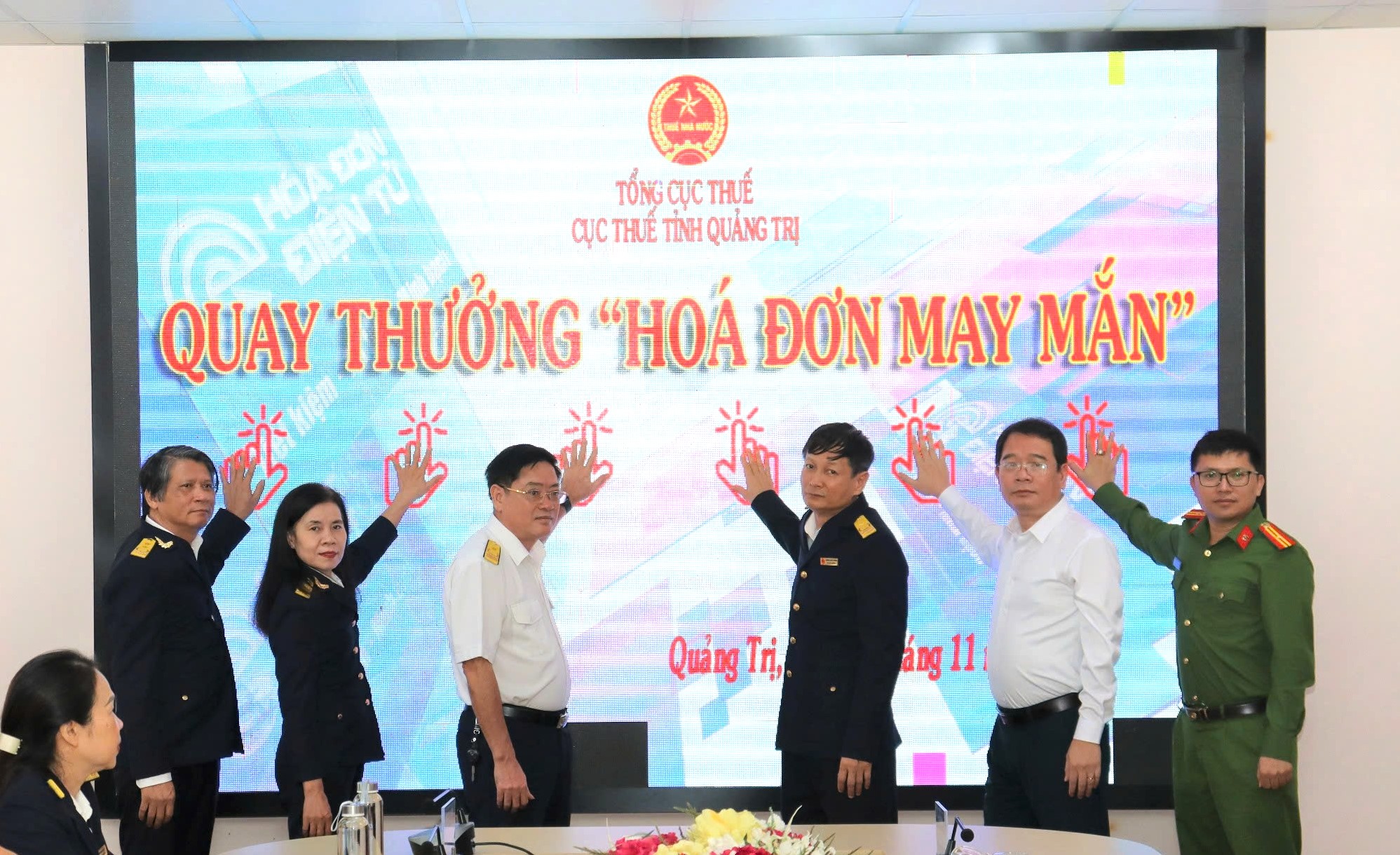 Quay thưởng “Hóa đơn may mắn” quý III/2024