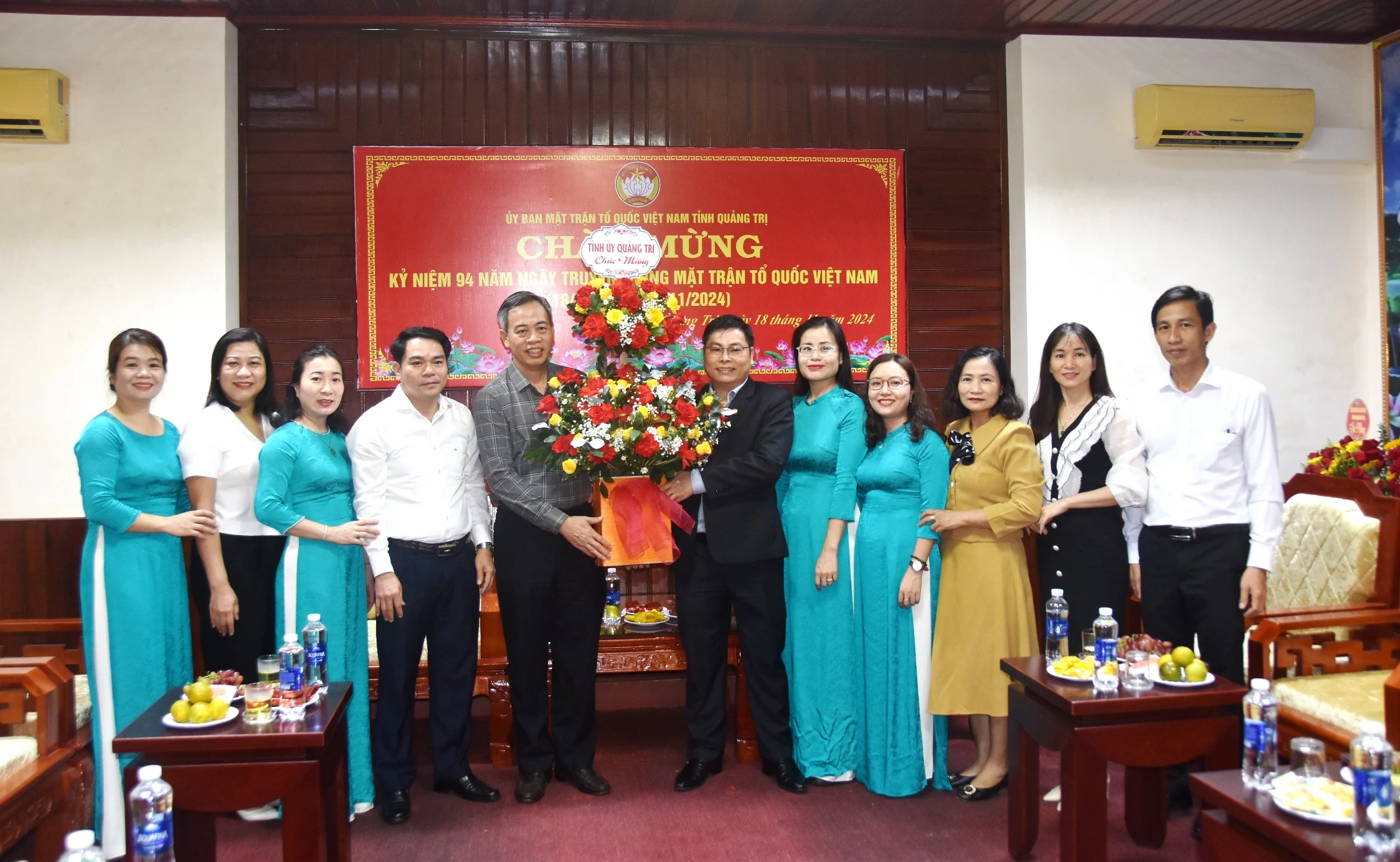 Phó Bí thư Thường trực Tỉnh ủy, Chủ tịch HĐND tỉnh Nguyễn Đăng Quang thăm, chúc mừng Ủy ban MTTQ Việt Nam tỉnh 