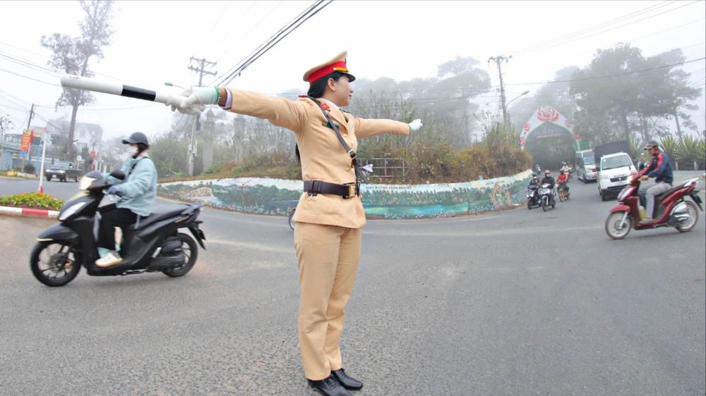 Thông báo phương án tạm cấm đường và vị trí đậu, đỗ xe phục vụ Ngày hội Văn hóa các dân tộc Việt Nam