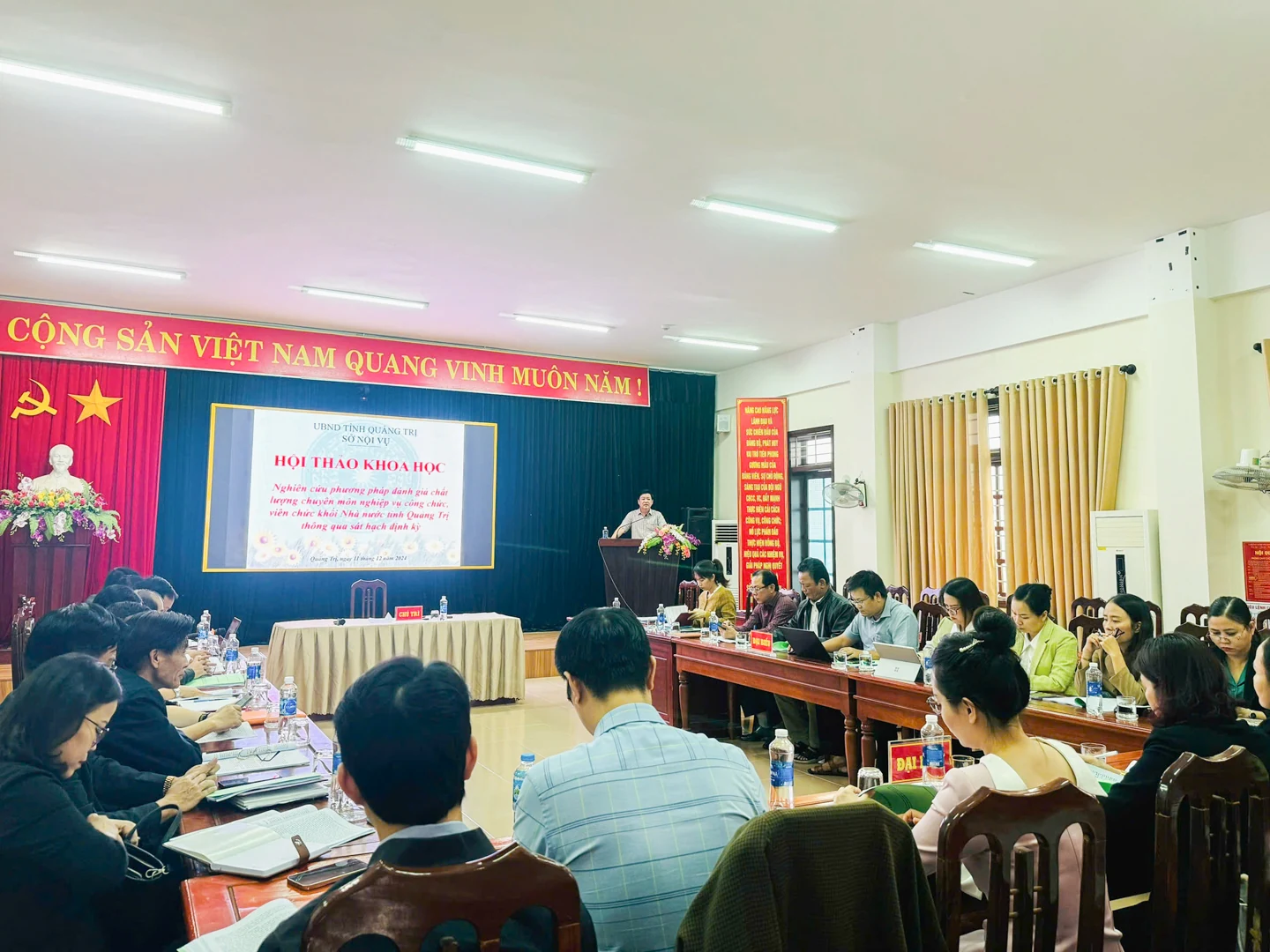 Cần sát hạch định kỳ để nâng cao chất lượng cán bộ