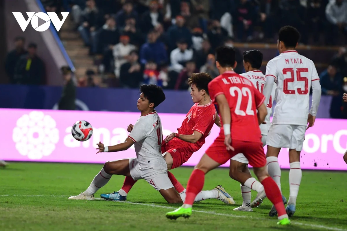 Dư âm ĐT Việt Nam 1-0 Indonesia: Quẳng gánh lo đi, để... lo tiếp