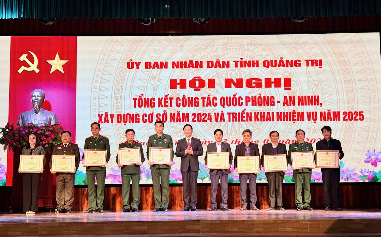 Triển khai công tác quốc phòng - an ninh, xây dựng cơ sở năm 2025