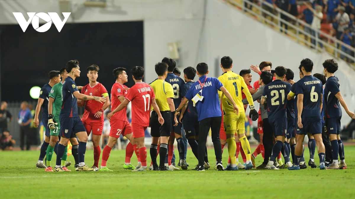 ĐT Việt Nam vô địch ASEAN Cup 2024: Ngạo nghễ vươn mình trên đất Thái