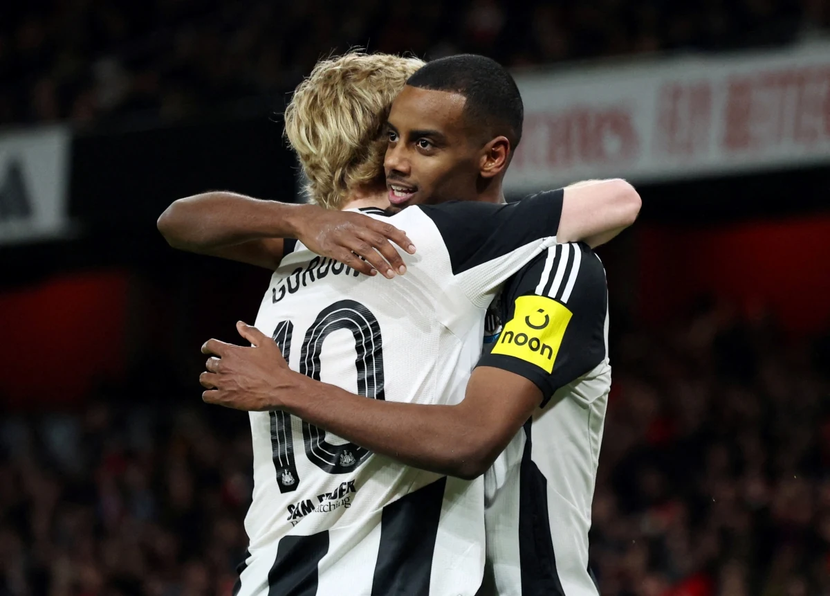 Kết quả bóng đá hôm nay 8/1: Arsenal thua “’toàn diện” Newcastle