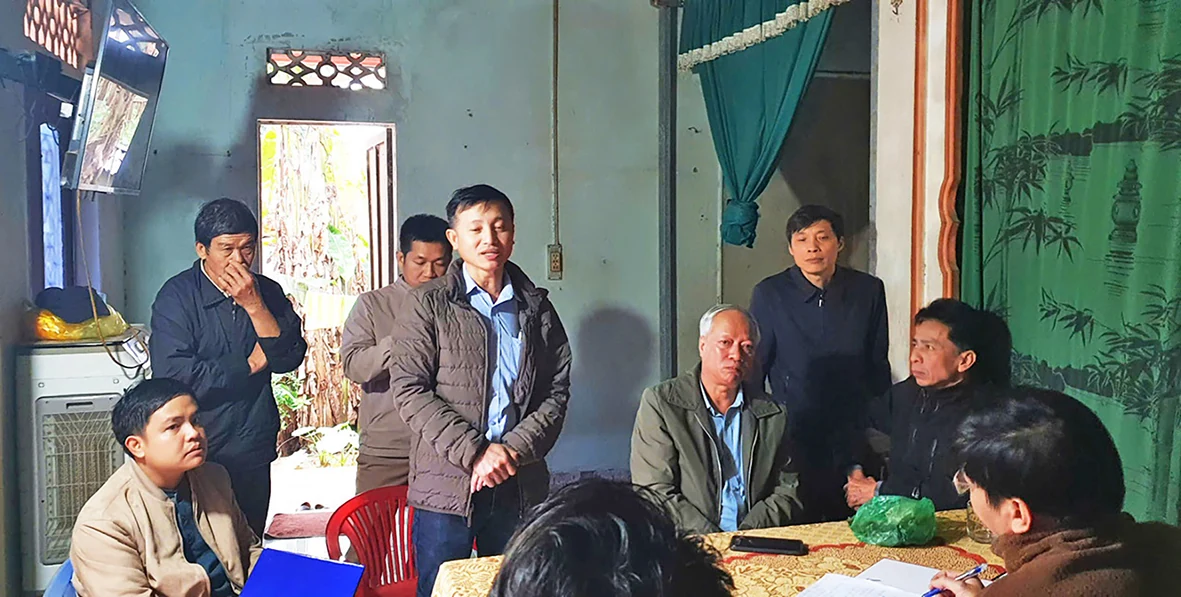 Cần có phương án di dời khẩn cấp hộ dân vì nguy cơ đổ sập nhà do thi công đường cao tốc