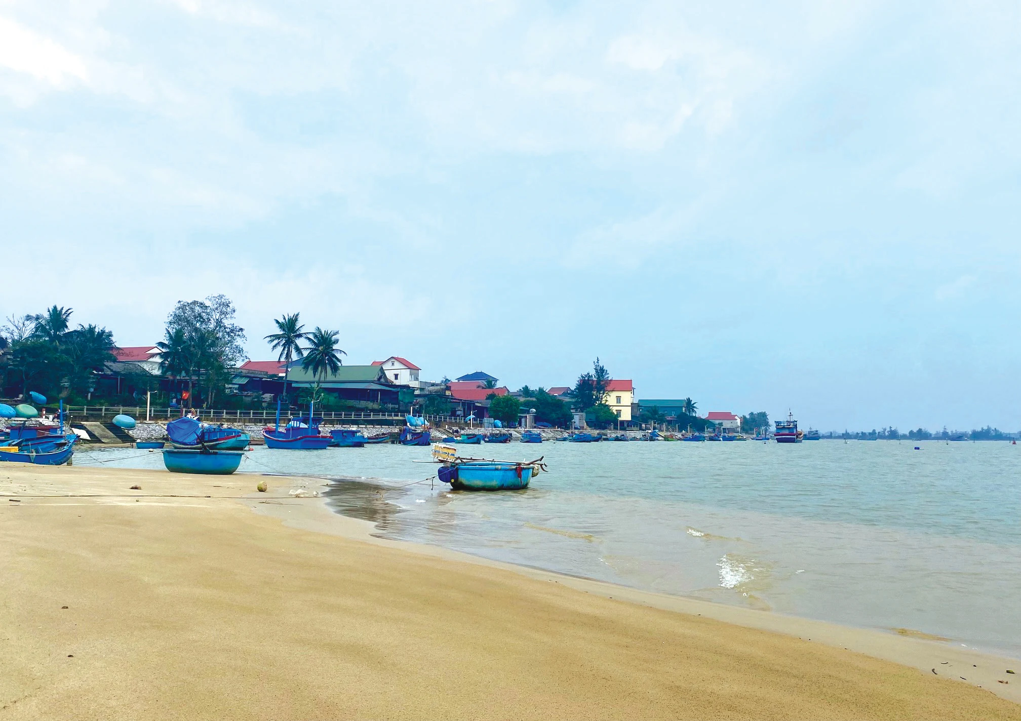 Làng biển vào xuân