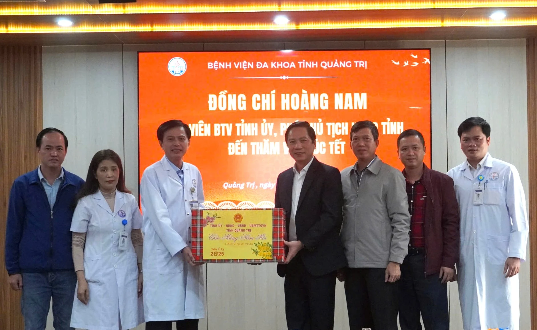 Phó Chủ tịch UBND tỉnh Hoàng Nam thăm, chúc Tết các đơn vị 