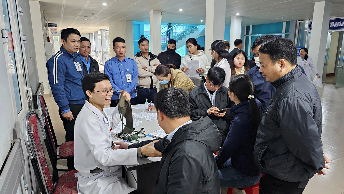 Sẻ chia giọt hồng, trao hy vọng sống