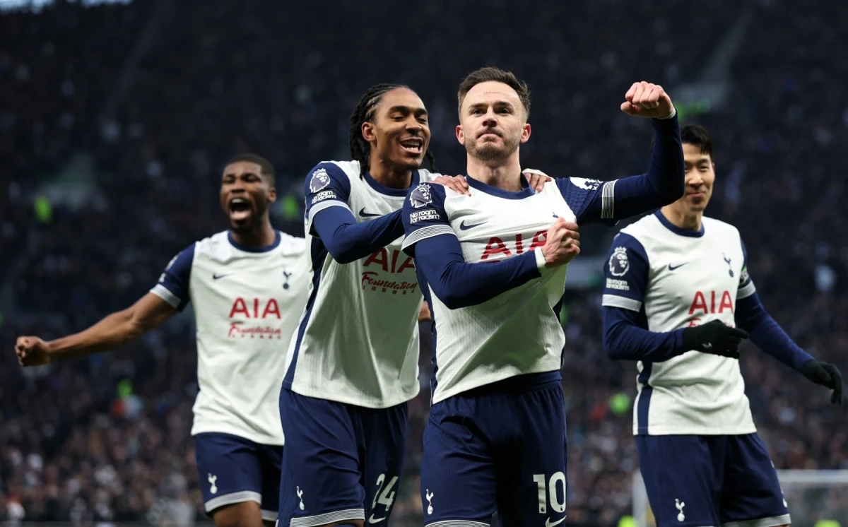 Kết quả bóng đá hôm nay 17/2: Liverpool thắng Wolves, MU thua Tottenham