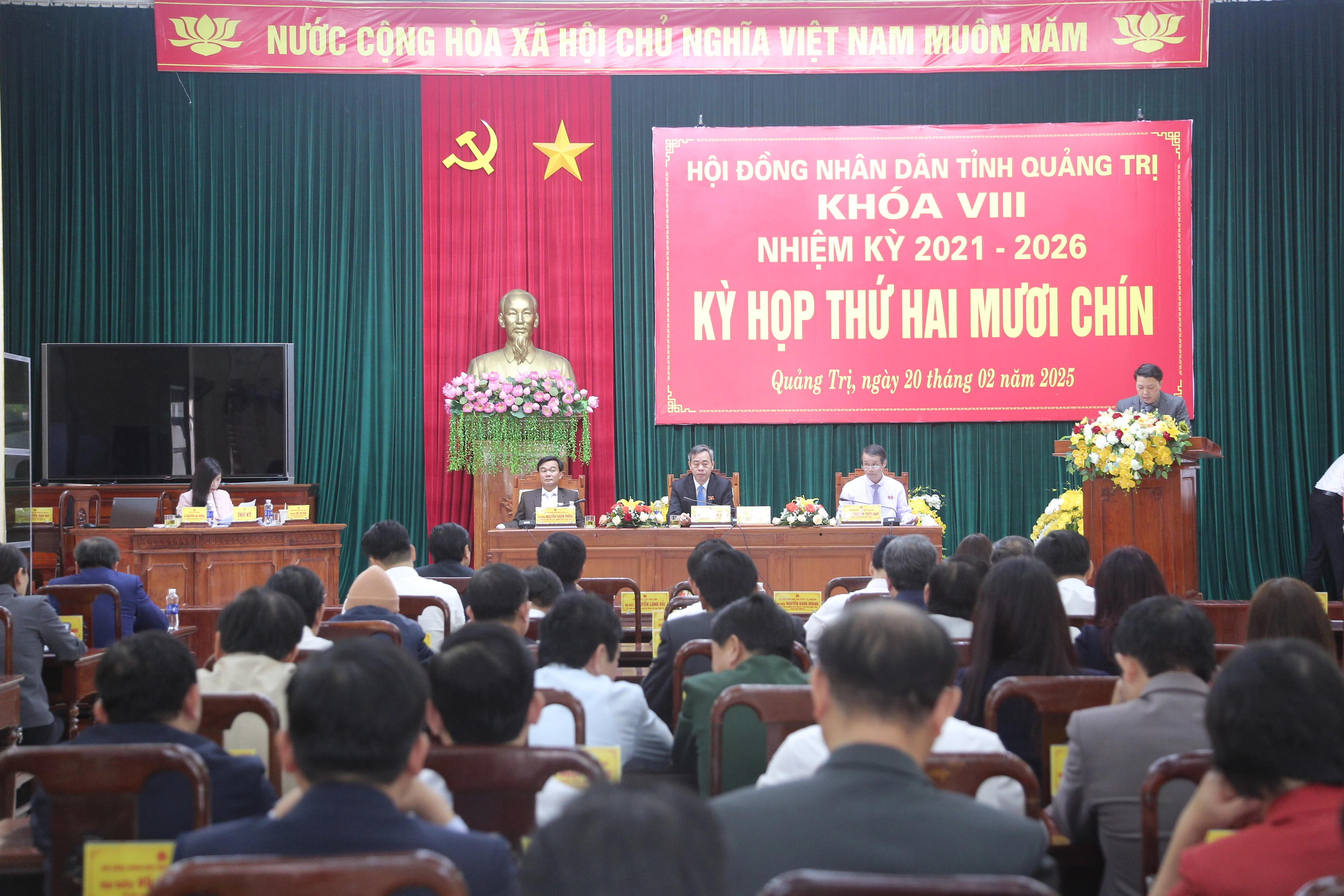 Kỳ họp thứ 29 HĐND tỉnh khóa VIII: Thông qua 9 nghị quyết với sự thống nhất cao