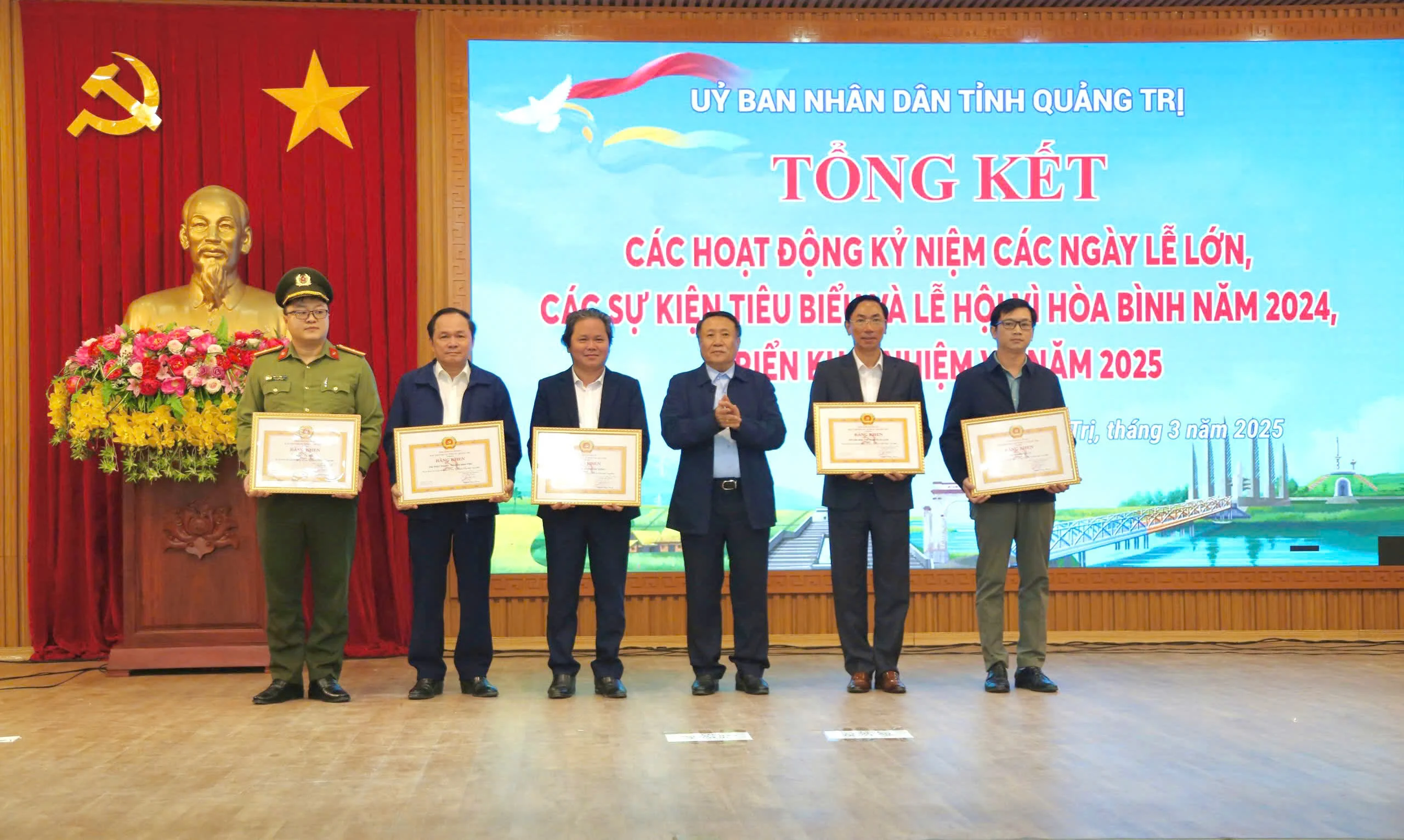 Quang Tri reviews 2024 festival efforts and outlines 2025 plans