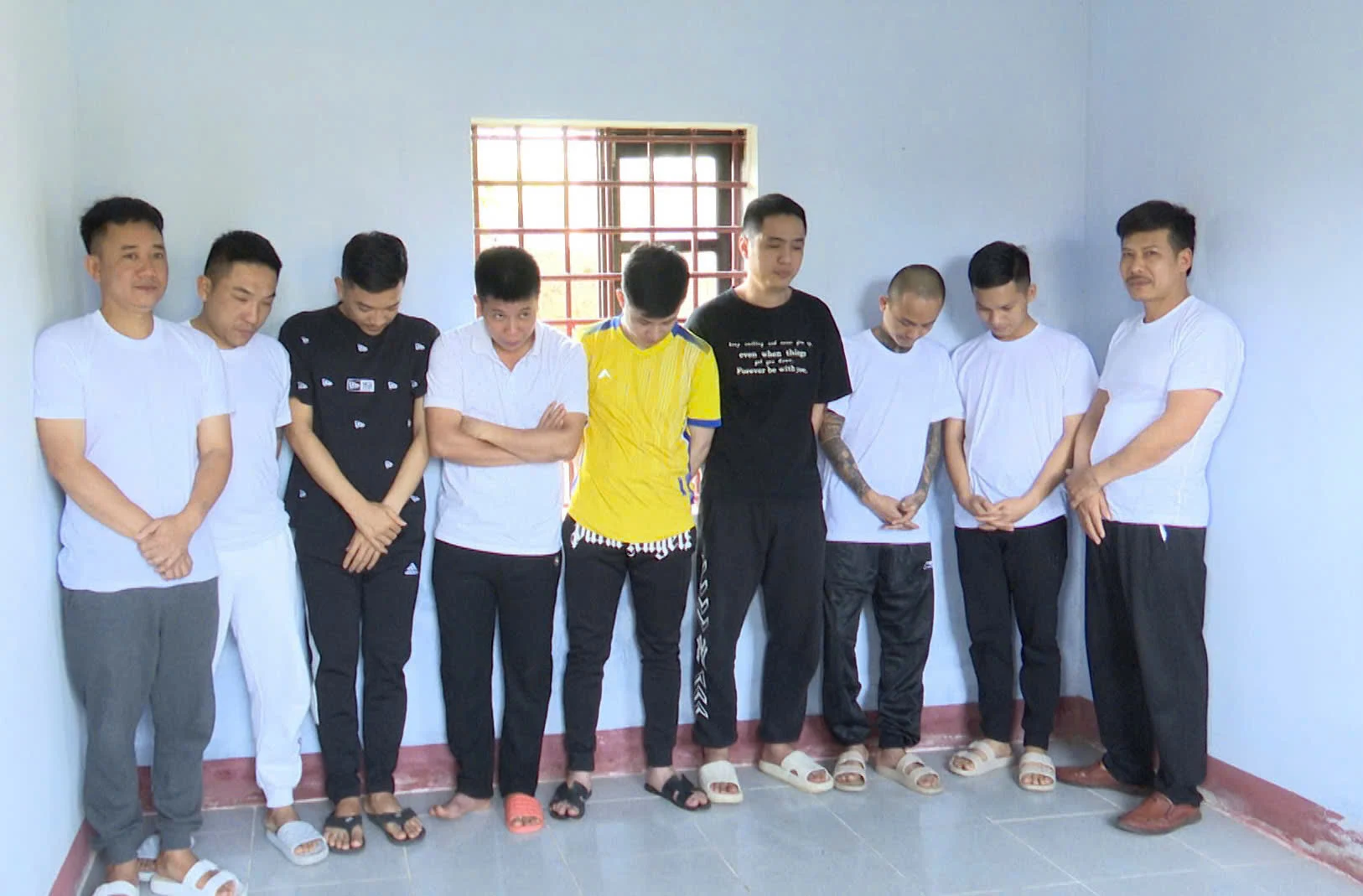 Phát hiện vụ đánh bạc ở thị trấn Ái Tử, thu giữ gần 200 triệu đồng