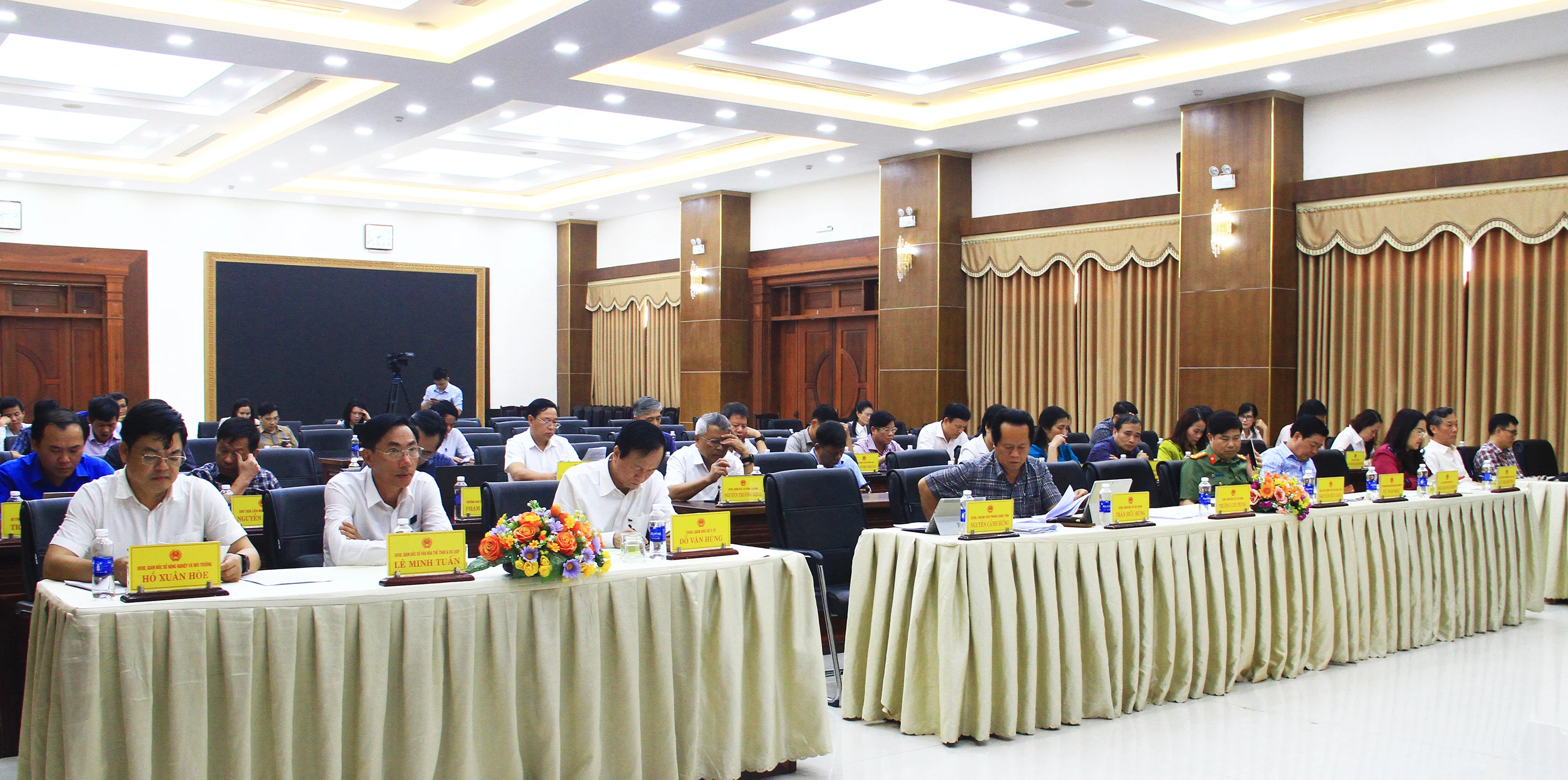 Thống nhất 12 nội dung trình kỳ họp thứ 30 HĐND tỉnh