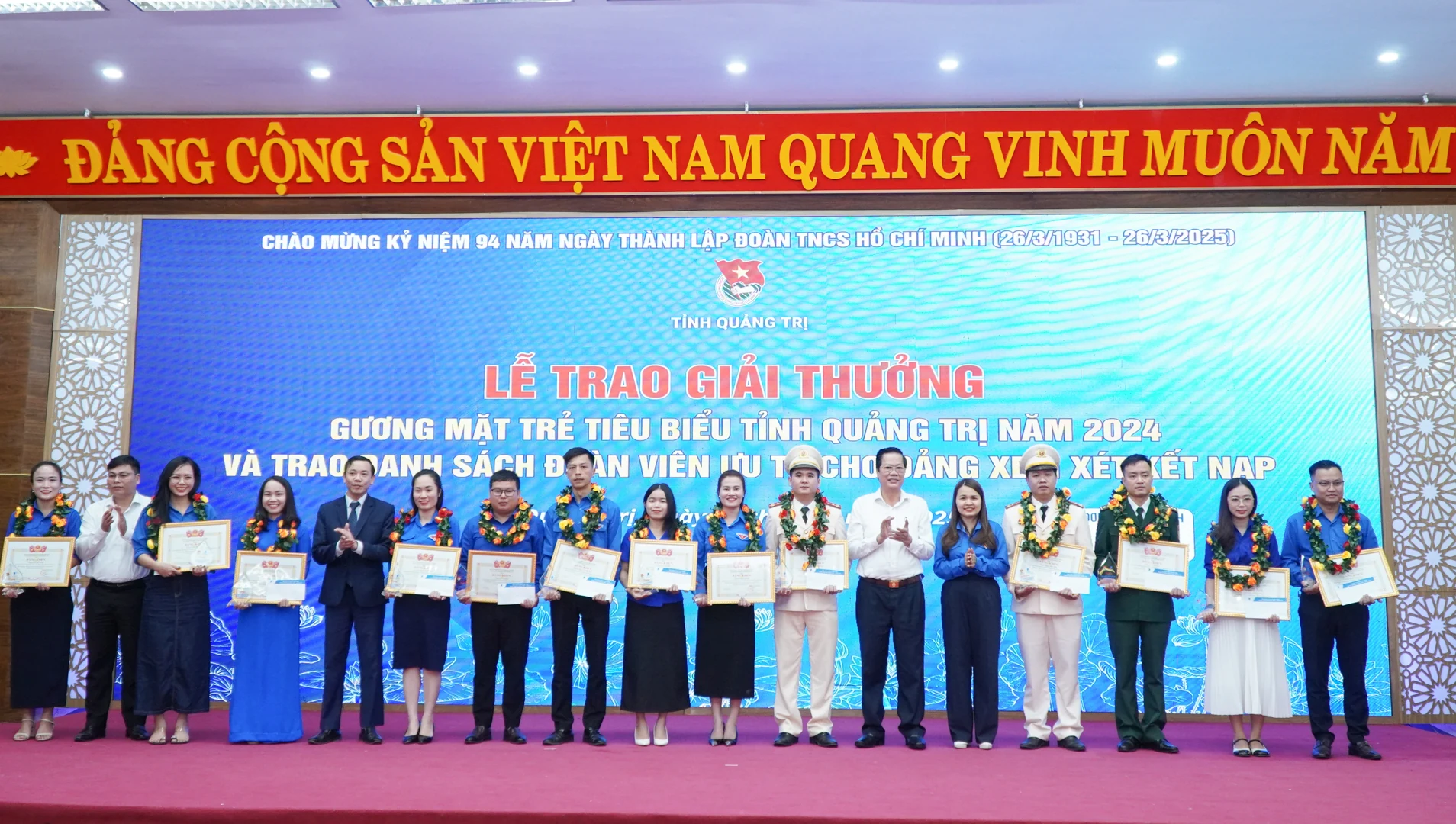 Quảng Trị tôn vinh 27 gương mặt trẻ tiêu biểu năm 2024 và giới thiệu 836 đoàn viên ưu tú để xem xét, kết nạp Đảng