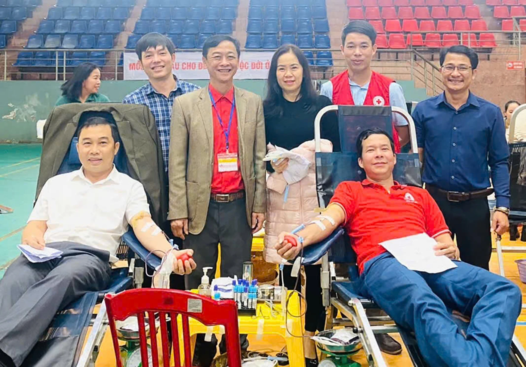 Trao cơ hội sống đến với cộng đồng