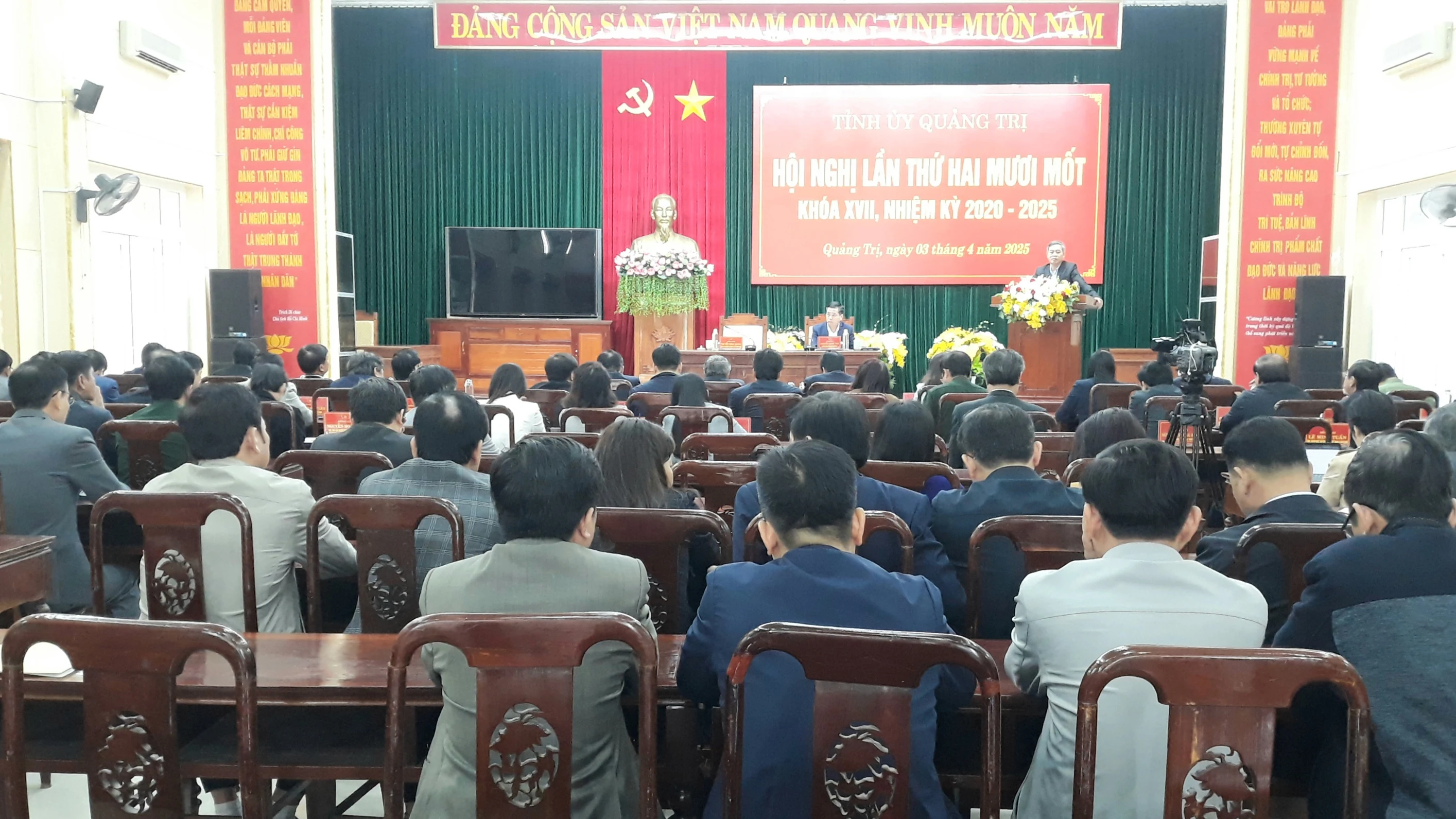 Hội nghị Ban Chấp hành Đảng bộ tỉnh Quảng Trị lần thứ 21, nhiệm kỳ 2020- 2025