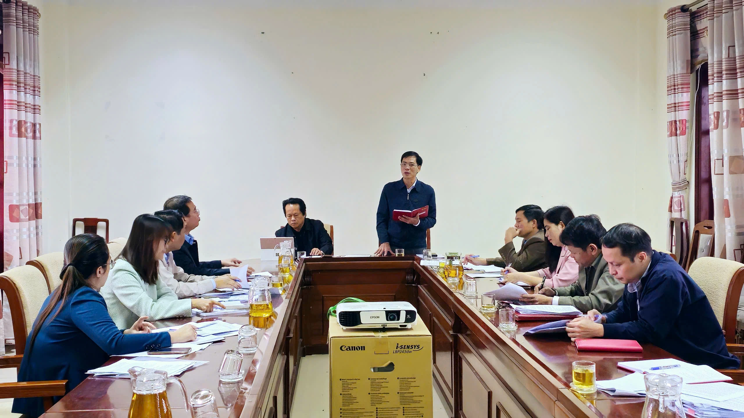 Ban Kinh tế - Ngân sách HĐND tỉnh làm việc với Sở Xây dựng về một số nội dung trình kỳ họp thứ 30