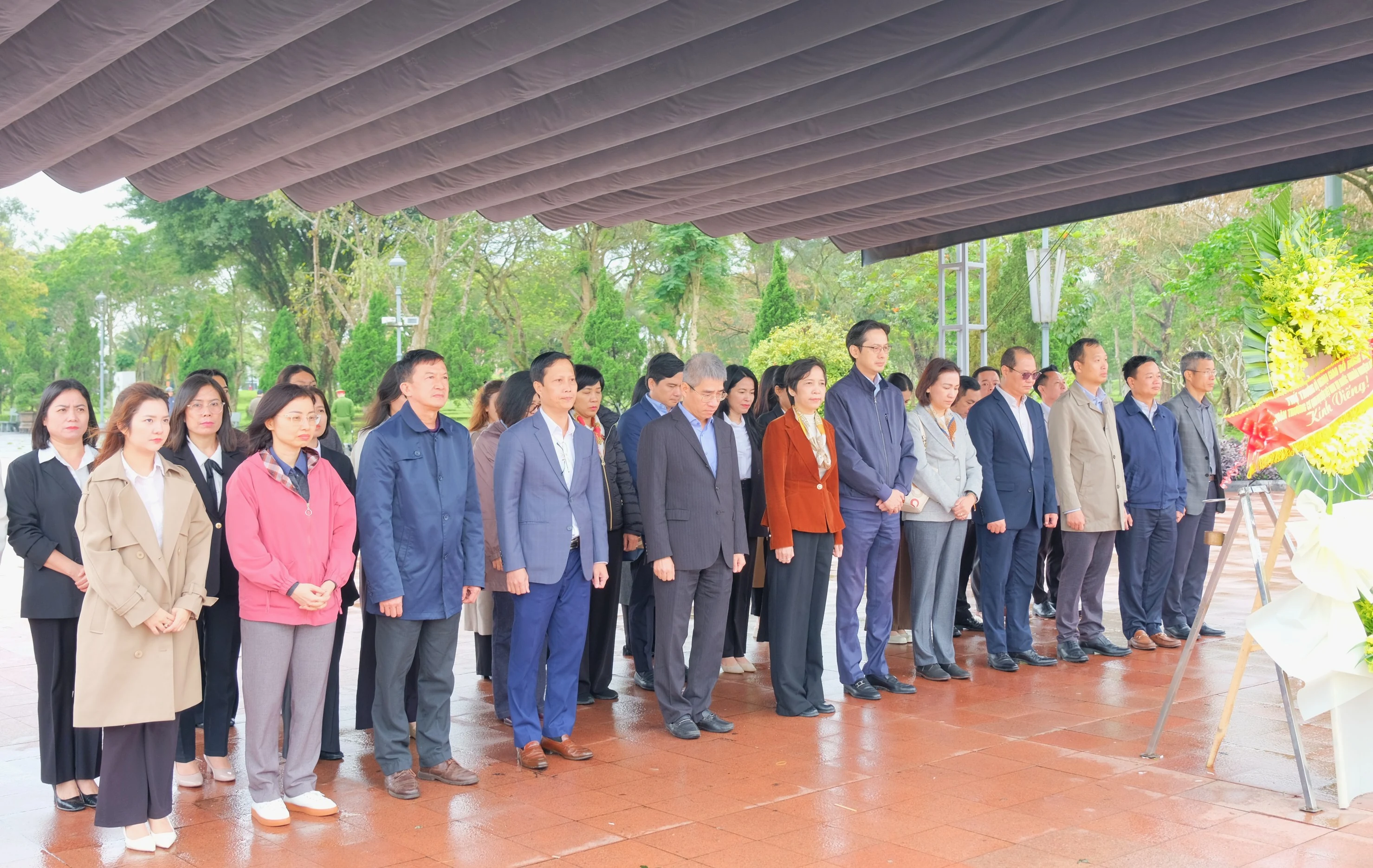 Đoàn Trưởng cơ quan đại diện ngoại giao Việt Nam ở nước ngoài làm việc với tỉnh Quảng Trị