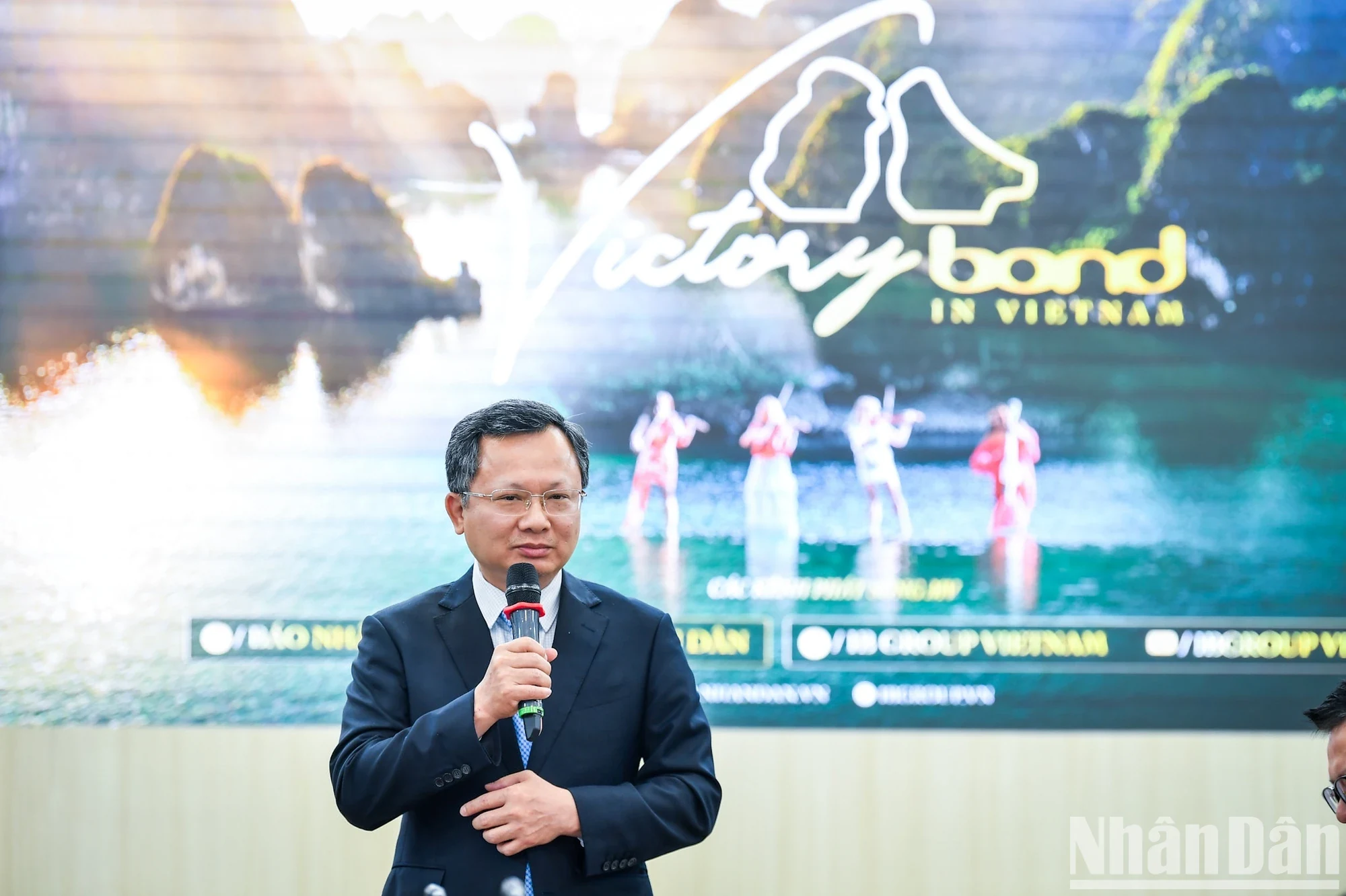 Báo Nhân Dân ra mắt MV “Victory - Bond in Vietnam”