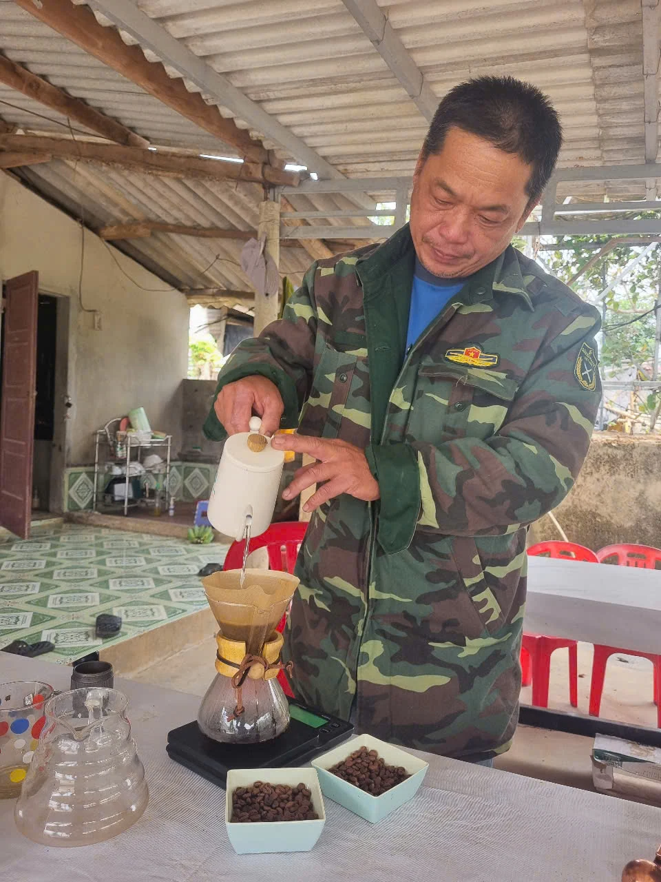 Đổi thay từ những rẫy cà phê ở Hướng Phùng