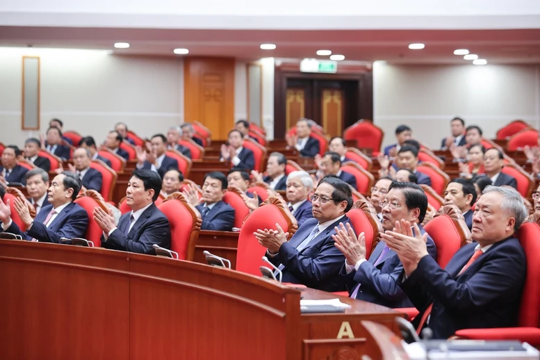 Hội nghị lần thứ 11, Trung ương Đảng khóa XIII: Hội nghị lịch sử, bàn về những quyết sách lịch sử