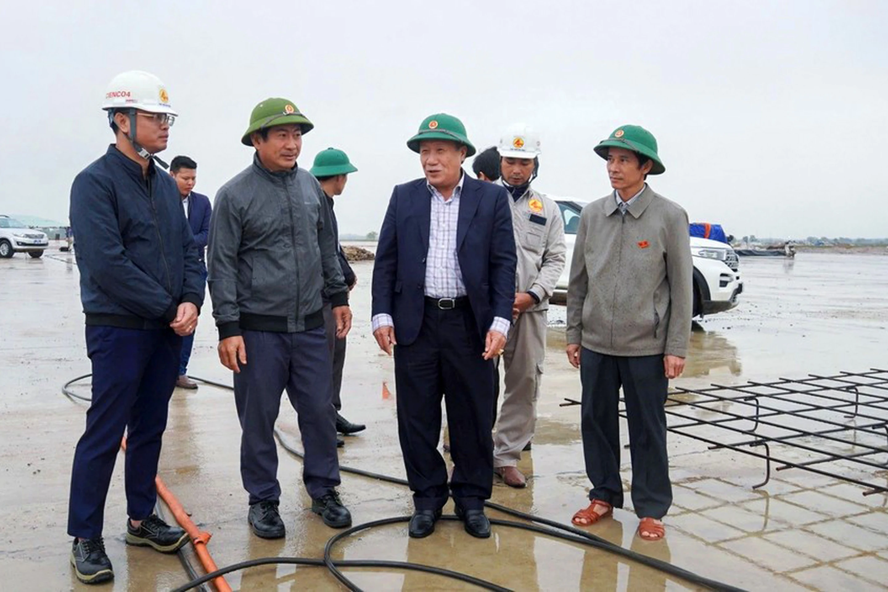 Đề nghị nâng cấp đường băng sân bay Quảng Trị để đón máy bay cỡ lớn