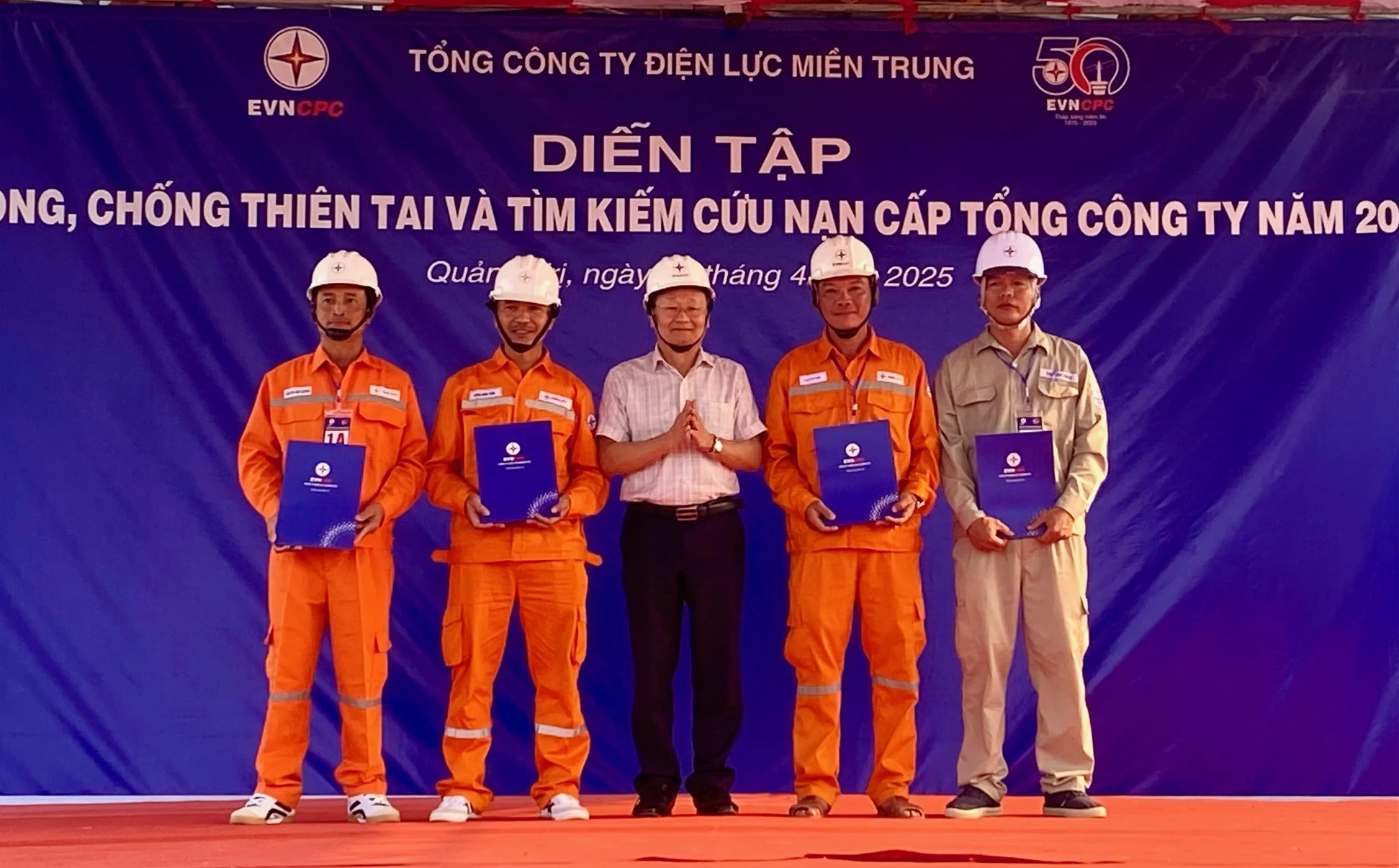 Diễn tập phòng chống thiên tai và tìm kiếm cứu nạn