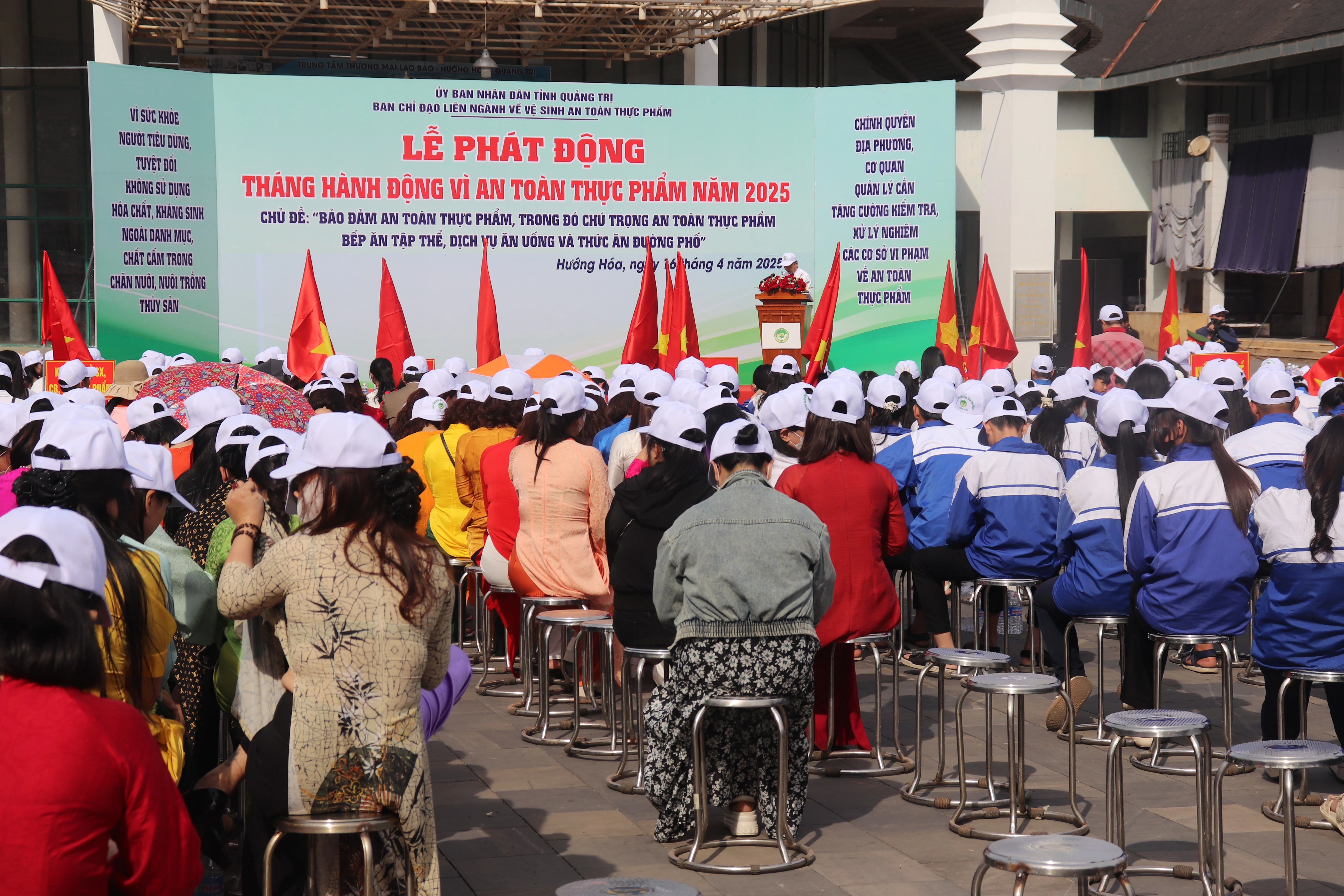 Phát động Tháng hành động vì an toàn thực phẩm 