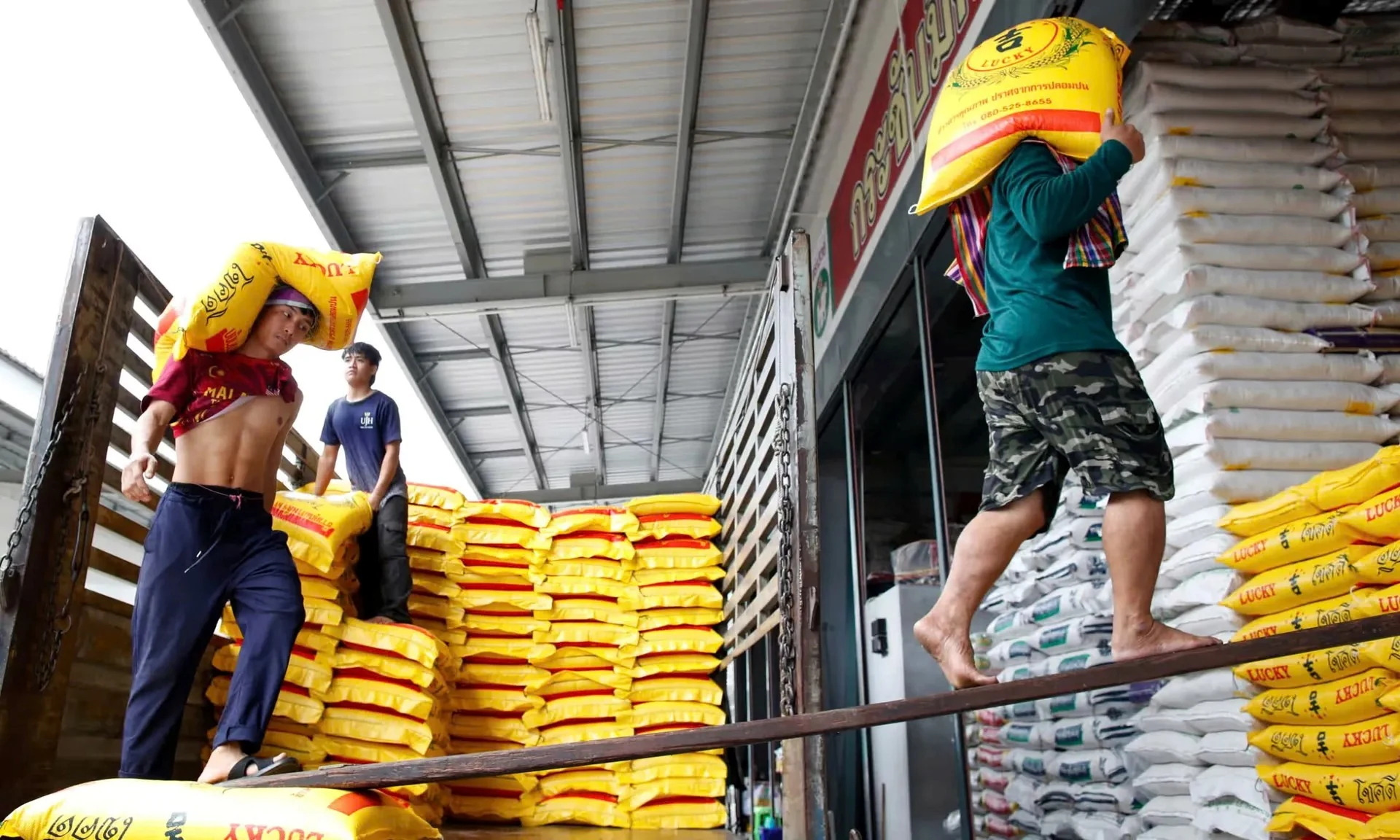 Cảnh báo cú sốc toàn cầu từ chính sách thương mại của Mỹ