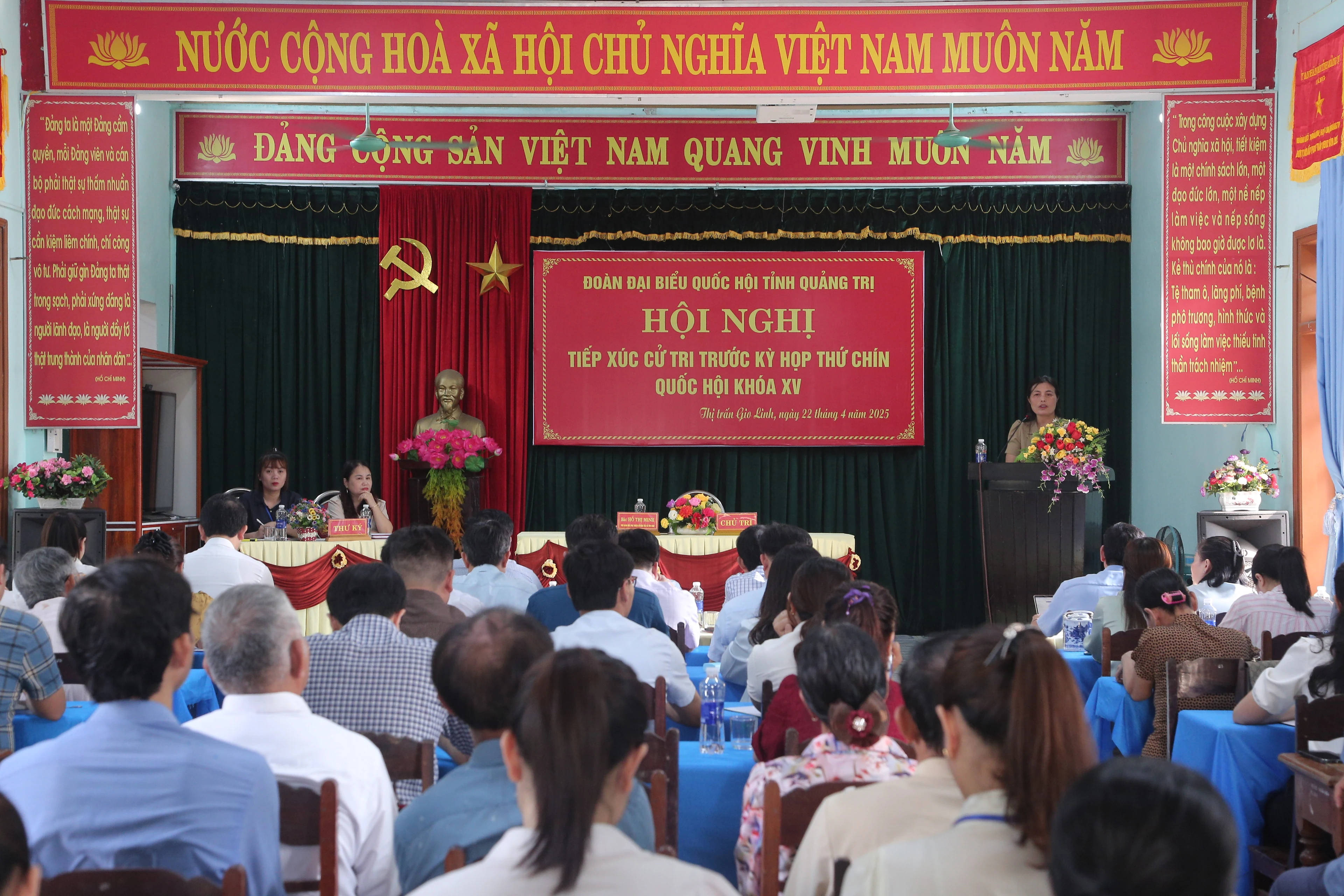 Cử tri mong muốn bố trí cán bộ cấp xã đủ đức, đủ tài để phục vụ Nhân dân tốt hơn