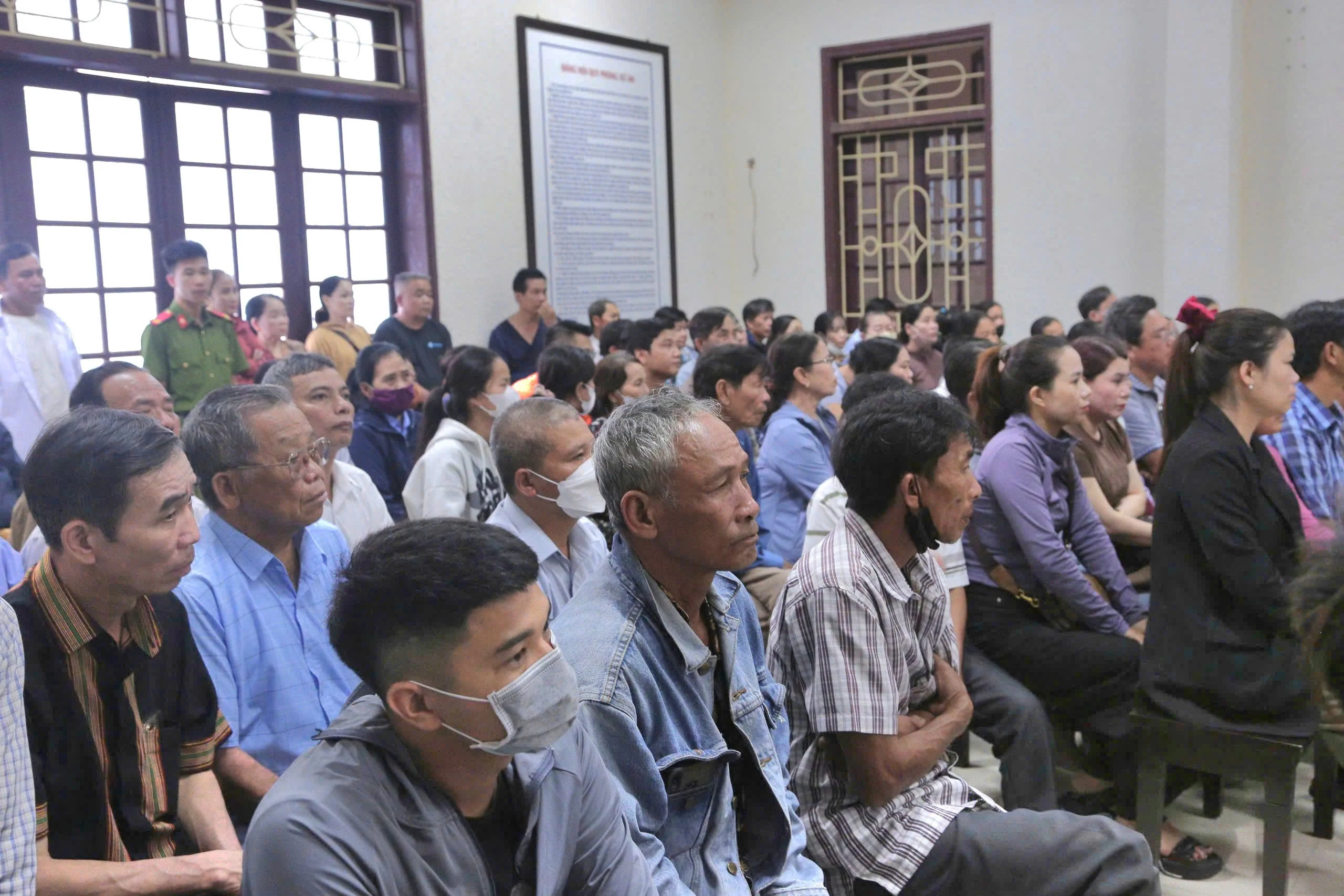 Tuyên án tử hình đối với hung thủ dùng dao giết 2 người trong quán karaoke ở Khe Sanh