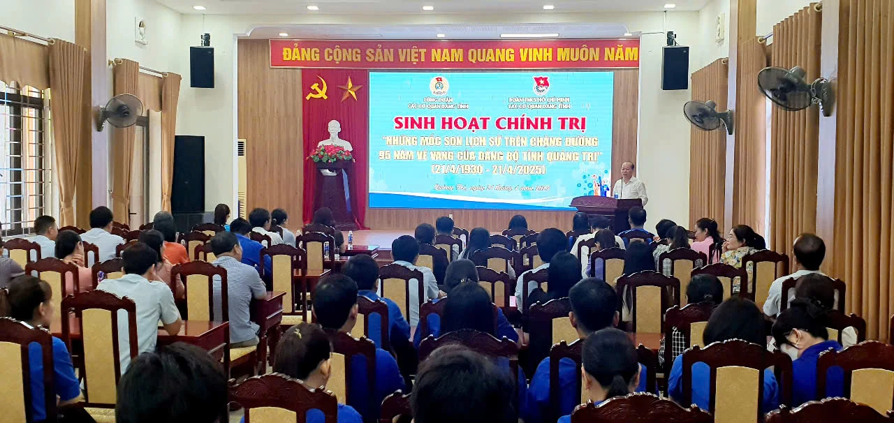 Sinh hoạt chính trị “Những mốc son lịch sử trên chặng đường 95 năm vẻ vang của Đảng bộ tỉnh Quảng Trị”