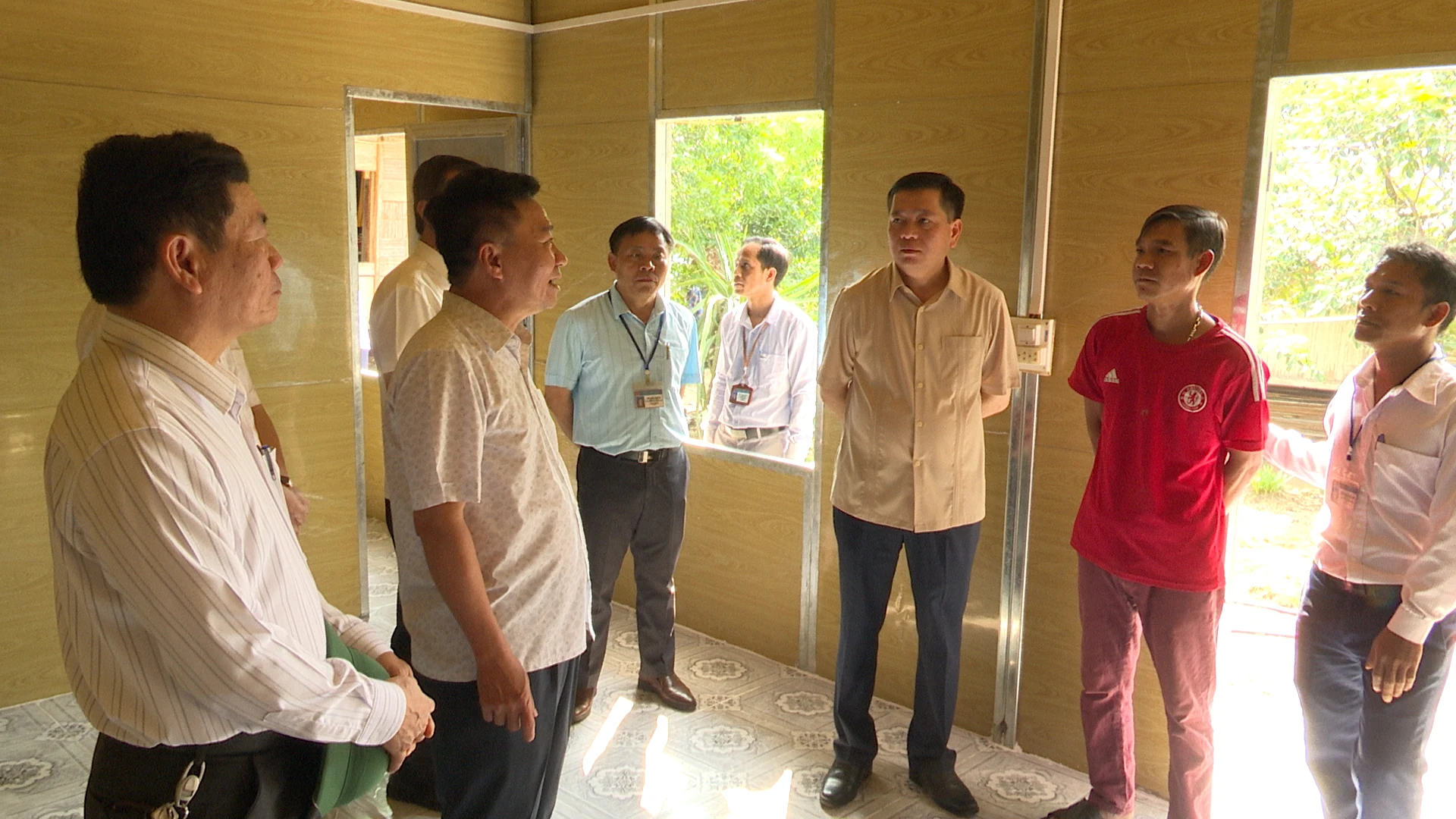 Bí thư Tỉnh ủy Nguyễn Long Hải kiểm tra tiến độ xóa nhà tạm, nhà dột nát tại Đakrông