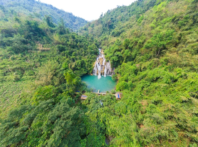 Ta Puong Waterfall - a refreshing summer escape in Quang Tri 