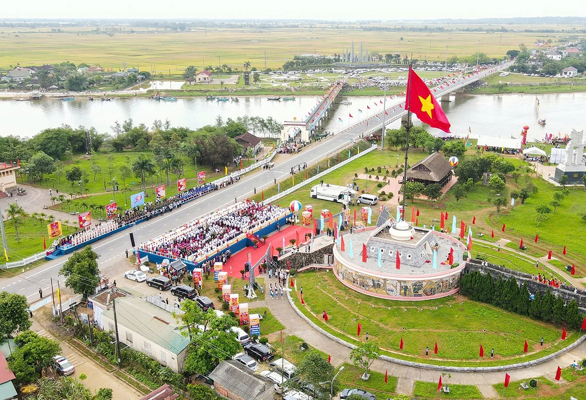 Tháng Tư hướng đến tương lai