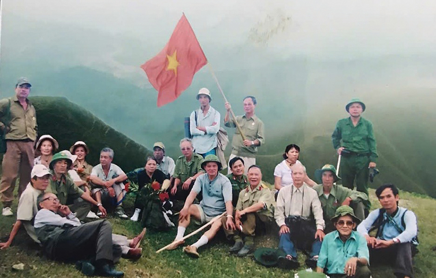 “Tiểu đội không về”