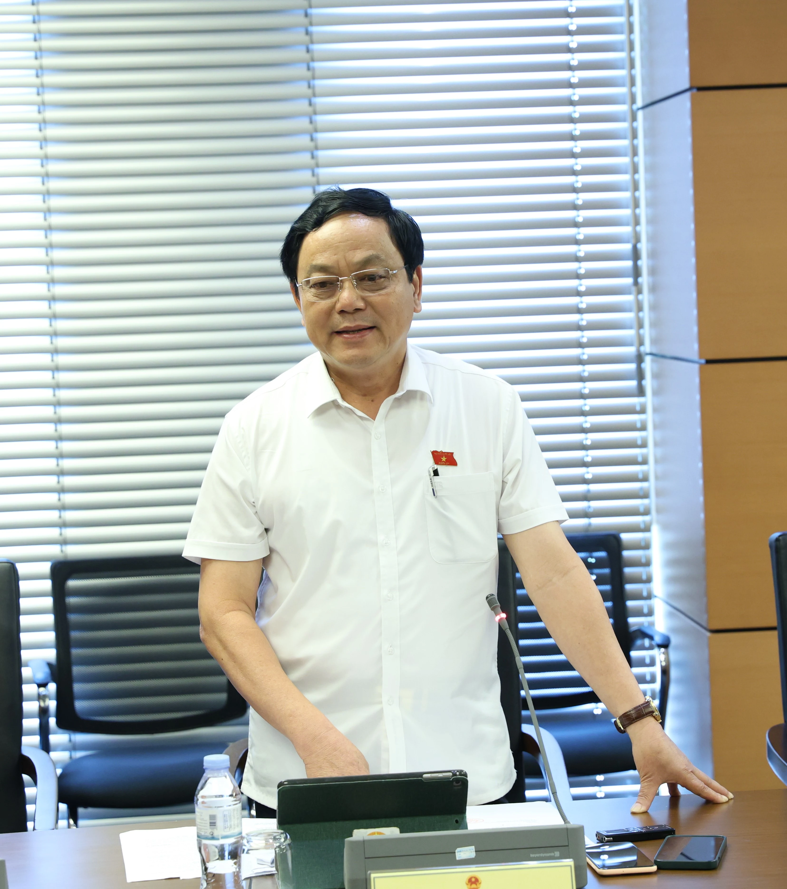 Đại biểu Quốc hội tỉnh Quảng Trị góp ý các dự án luật