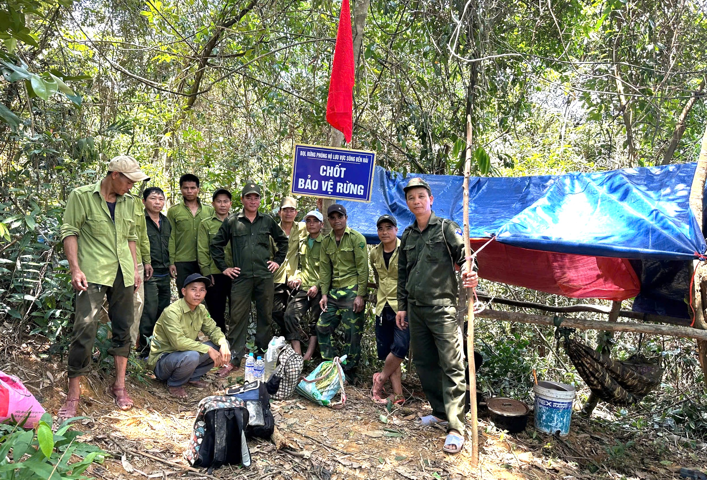 Khai thác vàng trái phép tại vùng rừng núi Vĩnh Linh: “Vàng tặc” quay trở lại