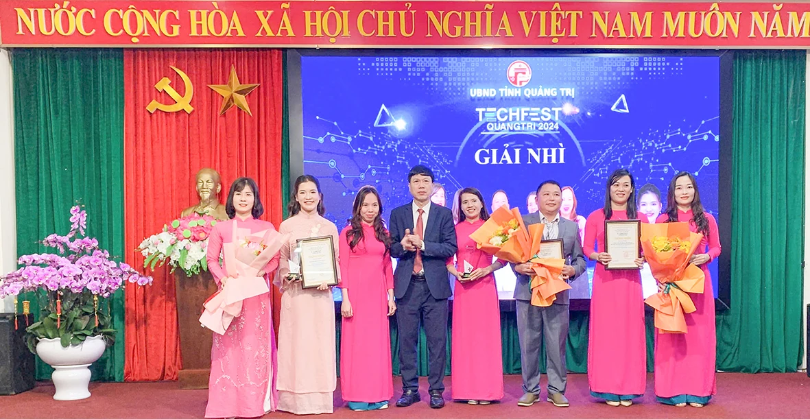 Dựa vào khoa học và công nghệ để tăng tốc phát triển